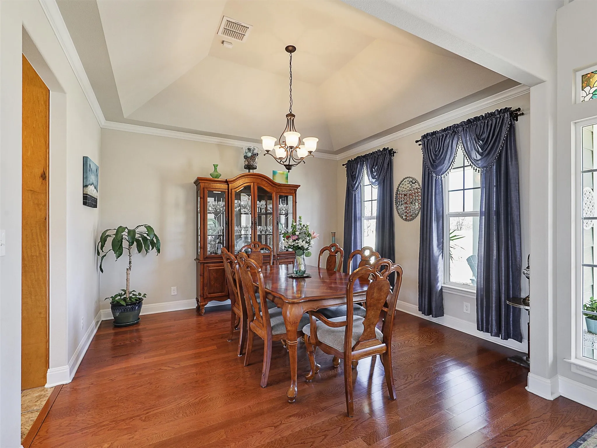 Oak Flooring, Crown Moulding and Plenty of Room to Host Large Meals for the Family and Friends