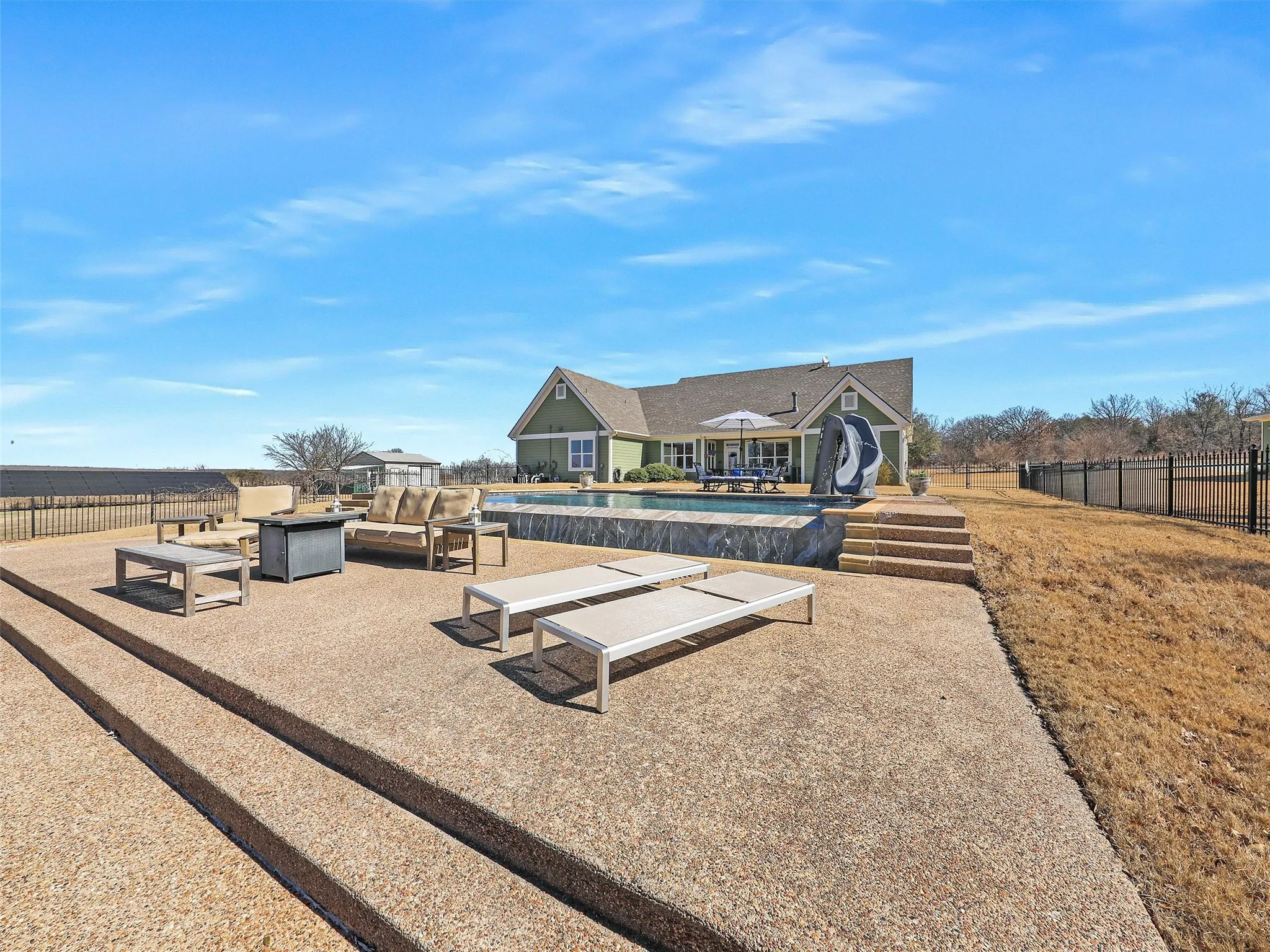 Plenty of Space for Entertaining or Just Relaxing and Enjoying the Peace and Quiet