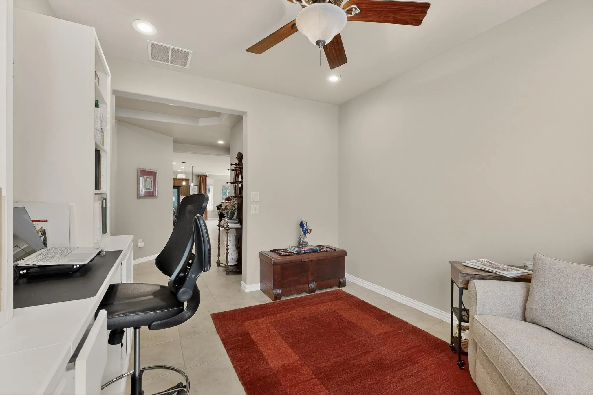 Single Family Residence For Sale in Denton County , 11005 La Jolla Way, Denton, Texas 76207, 2 Bedroom, 3 Bathroom, 3 Garage spaces, 2,228 Sqft, built in 2008, Preowned, mls#21196970, Real Estate Agent in Denton, Homes For Sale in Denton county, Homes For Sale in Denton, Realtor in Denton Texas, Real Estate Brokerage Independent Realty Texas, Luminita Cordes Realtor
