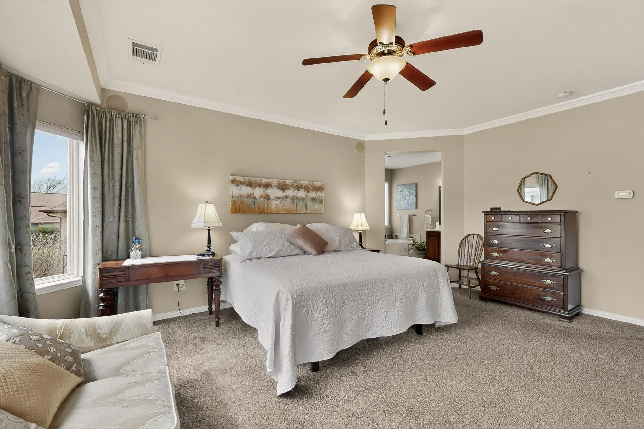 Single Family Residence For Sale in Denton County , 11005 La Jolla Way, Denton, Texas 76207, 2 Bedroom, 3 Bathroom, 3 Garage spaces, 2,228 Sqft, built in 2008, Preowned, mls#21196970, Real Estate Agent in Denton, Homes For Sale in Denton county, Homes For Sale in Denton, Realtor in Denton Texas, Real Estate Brokerage Independent Realty Texas, Luminita Cordes Realtor