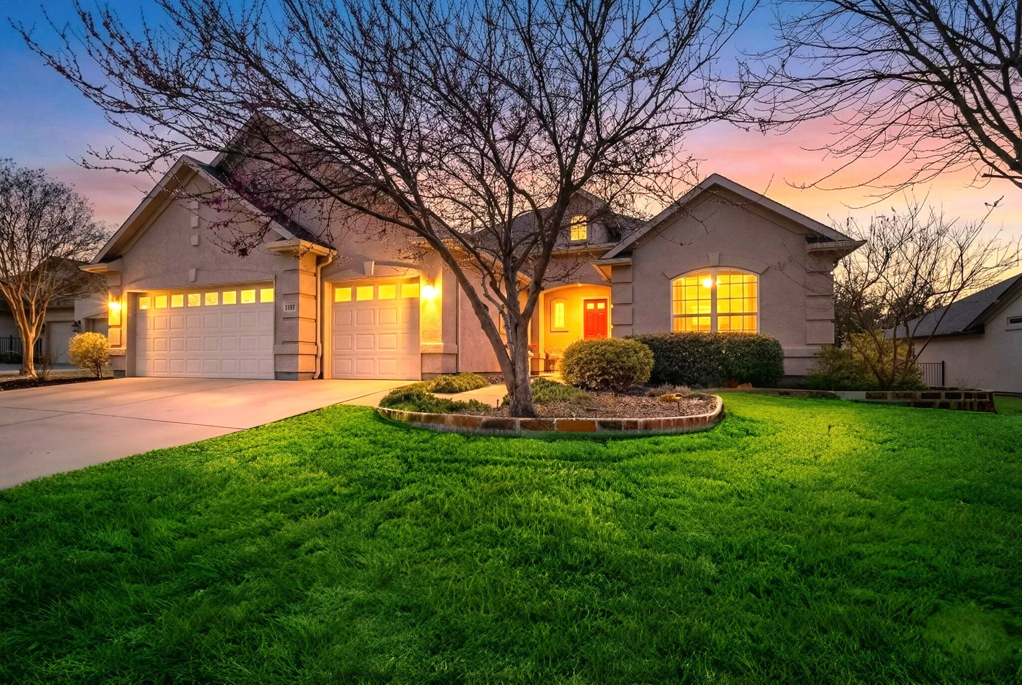 Single Family Residence For Sale in Denton County , 11005 La Jolla Way, Denton, Texas 76207, 2 Bedroom, 3 Bathroom, 3 Garage spaces, 2,228 Sqft, built in 2008, Preowned, mls#21196970, Real Estate Agent in Denton, Homes For Sale in Denton county, Homes For Sale in Denton, Realtor in Denton Texas, Real Estate Brokerage Independent Realty Texas, Luminita Cordes Realtor