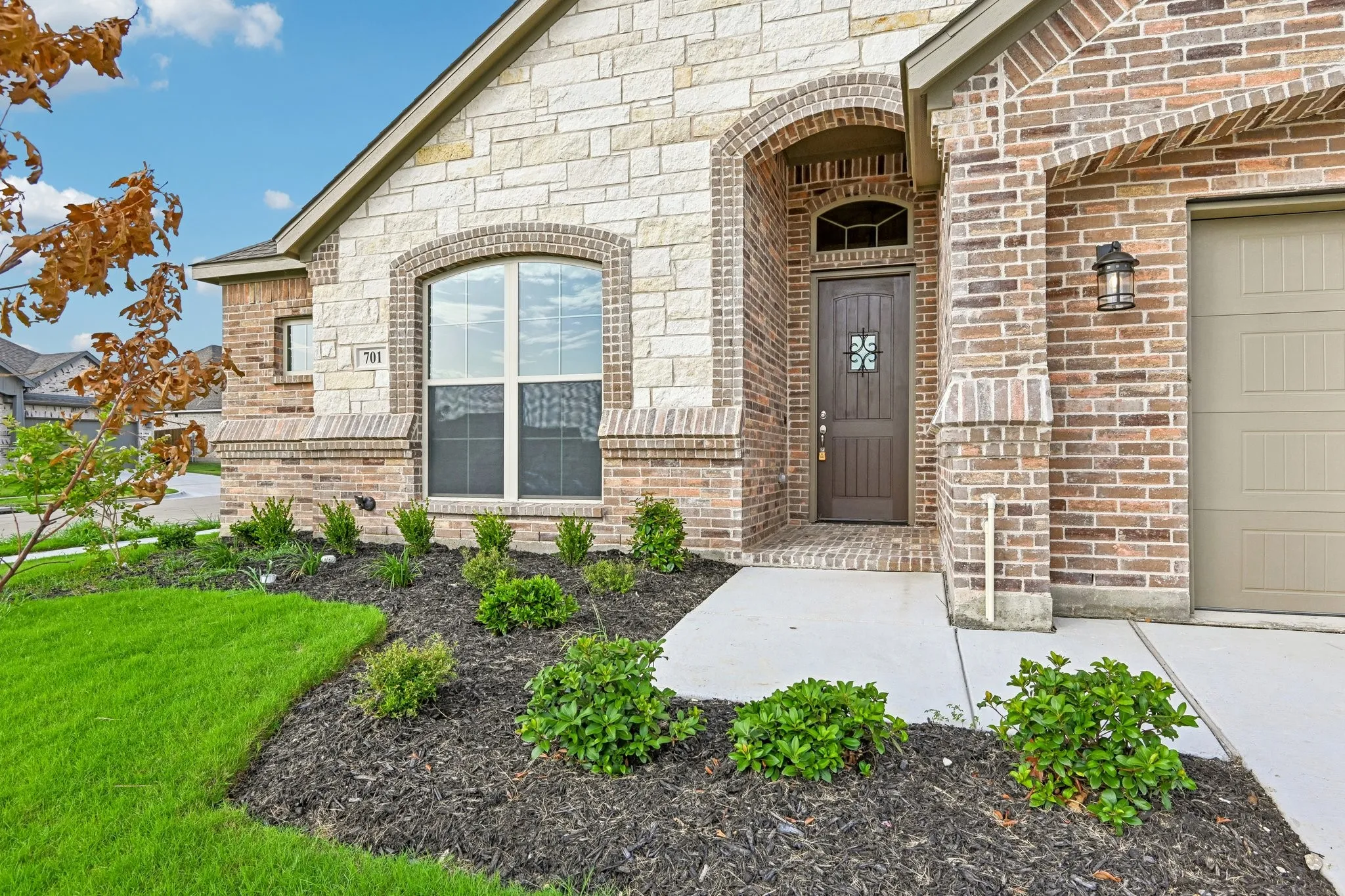 Single Family Residence For Sale in Johnson County , 701 Broken Bow Lane, Cleburne, Texas 76033, 3 Bedroom, 3 Bathroom, 2 Garage spaces, 2,208 Sqft, built in 2026, mls#21198239, Real Estate Agent in Cleburne, Homes For Sale in Johnson county, Homes For Sale in Cleburne, Realtor in Cleburne Texas, Real Estate Brokerage Independent Realty Texas, Luminita Cordes Realtor