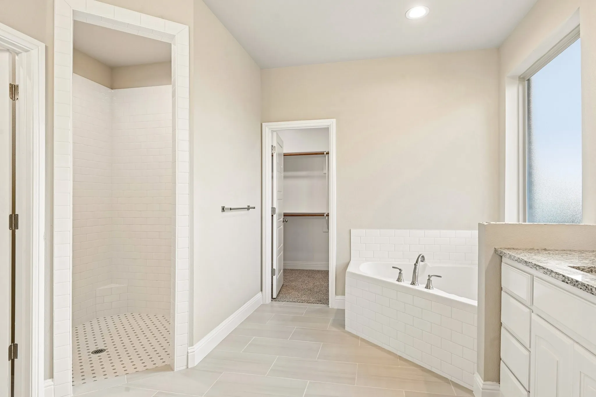 Single Family Residence For Sale in Johnson County , 701 Broken Bow Lane, Cleburne, Texas 76033, 3 Bedroom, 3 Bathroom, 2 Garage spaces, 2,208 Sqft, built in 2026, mls#21198239, Real Estate Agent in Cleburne, Homes For Sale in Johnson county, Homes For Sale in Cleburne, Realtor in Cleburne Texas, Real Estate Brokerage Independent Realty Texas, Luminita Cordes Realtor