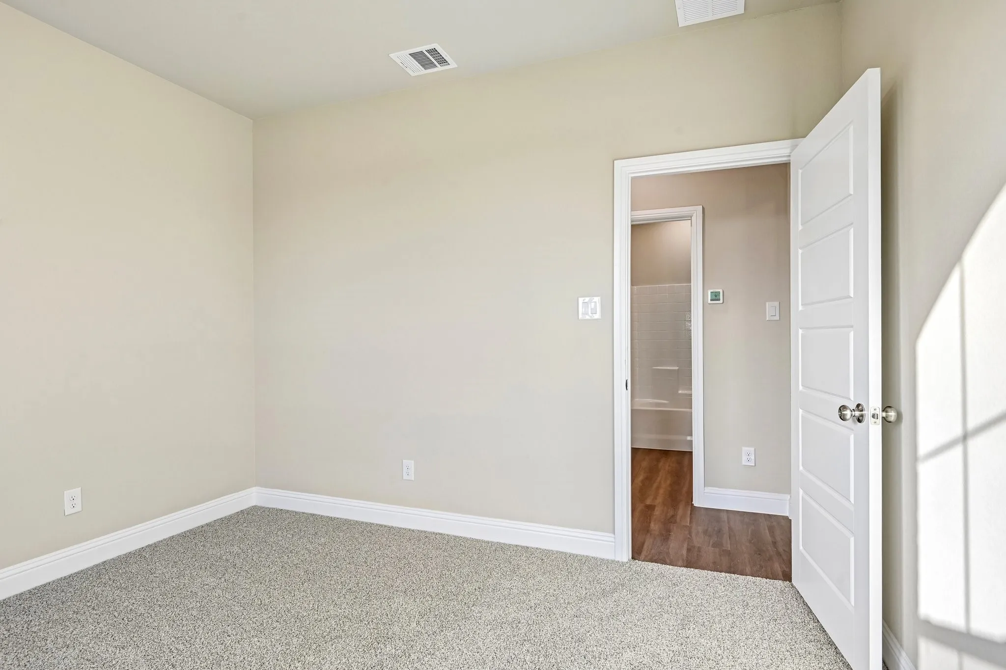 Single Family Residence For Sale in Johnson County , 701 Broken Bow Lane, Cleburne, Texas 76033, 3 Bedroom, 3 Bathroom, 2 Garage spaces, 2,208 Sqft, built in 2026, mls#21198239, Real Estate Agent in Cleburne, Homes For Sale in Johnson county, Homes For Sale in Cleburne, Realtor in Cleburne Texas, Real Estate Brokerage Independent Realty Texas, Luminita Cordes Realtor