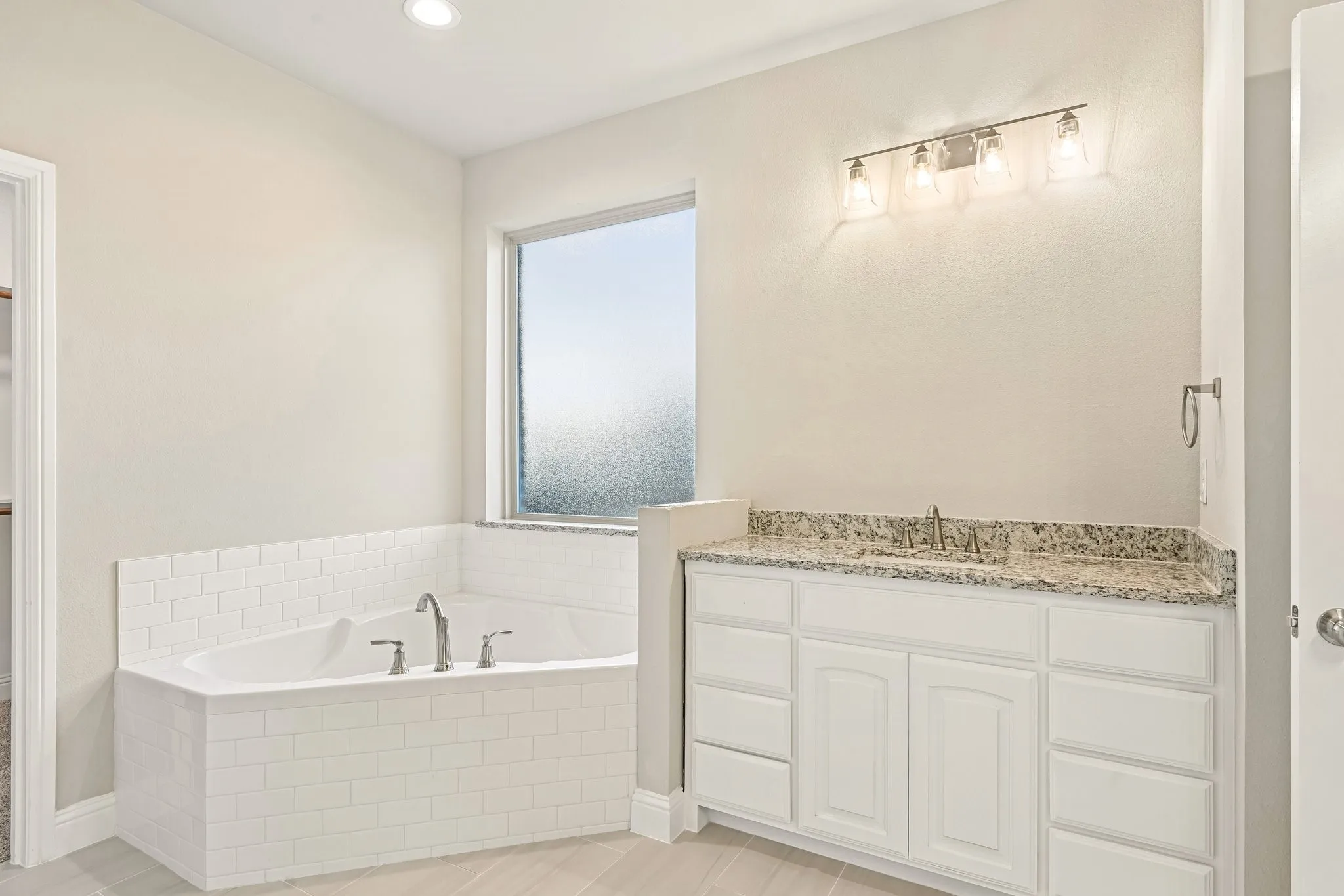 Single Family Residence For Sale in Johnson County , 701 Broken Bow Lane, Cleburne, Texas 76033, 3 Bedroom, 3 Bathroom, 2 Garage spaces, 2,208 Sqft, built in 2026, mls#21198239, Real Estate Agent in Cleburne, Homes For Sale in Johnson county, Homes For Sale in Cleburne, Realtor in Cleburne Texas, Real Estate Brokerage Independent Realty Texas, Luminita Cordes Realtor