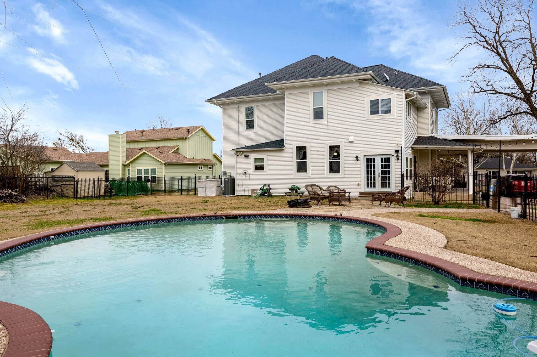 Single Family Residence For Sale in Rockwall County , 917 Wood Street, Royse City, Texas 75189, 4 Bedroom, 2 Bathroom, Garage spaces, 2,916 Sqft, built in 1905, mls#21198291, Real Estate Agent in Royse City, Homes For Sale in Rockwall county, Homes For Sale in Royse City, Realtor in Royse City Texas, Real Estate Brokerage Independent Realty Texas, Luminita Cordes Realtor