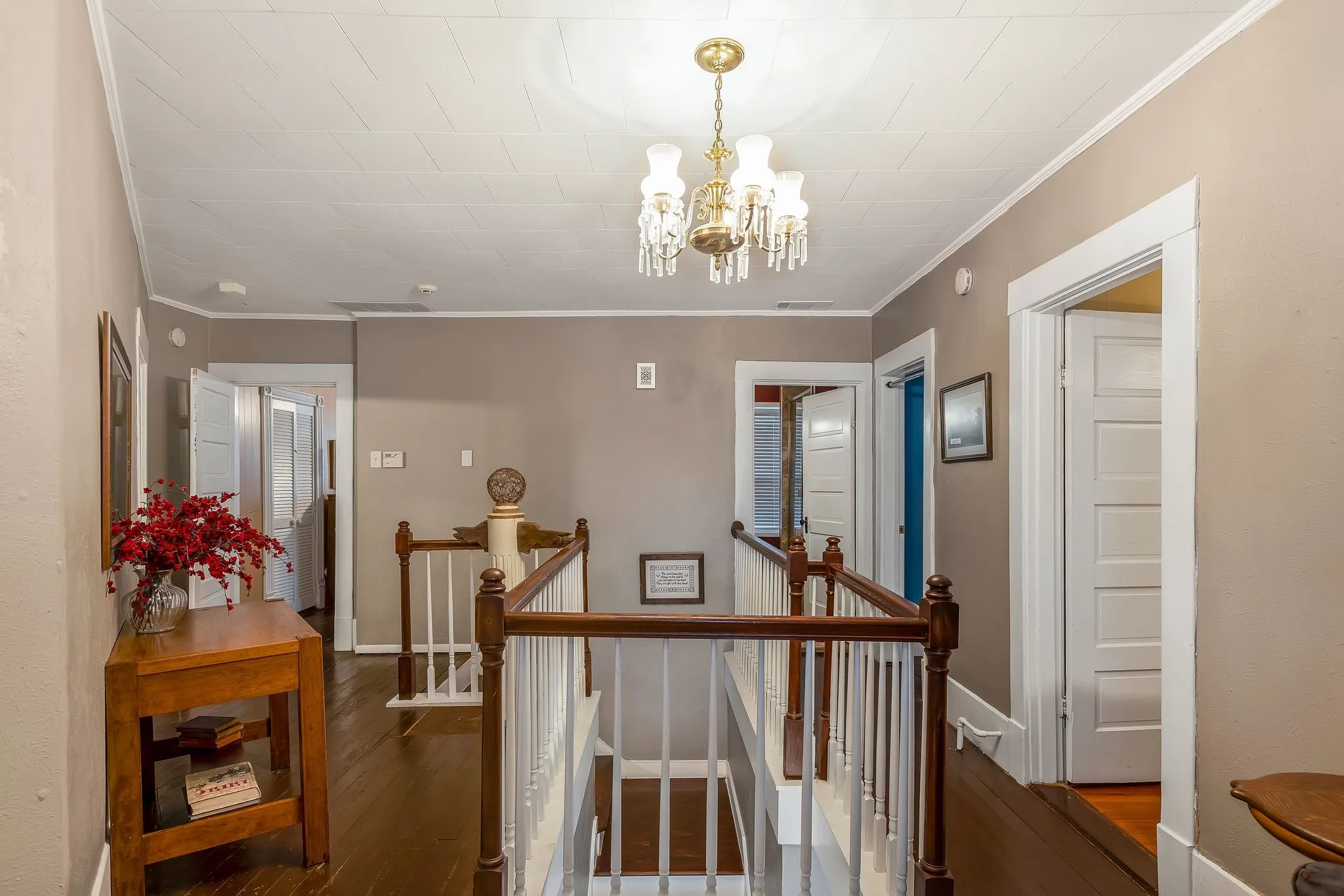 Single Family Residence For Sale in Rockwall County , 917 Wood Street, Royse City, Texas 75189, 4 Bedroom, 2 Bathroom, Garage spaces, 2,916 Sqft, built in 1905, mls#21198291, Real Estate Agent in Royse City, Homes For Sale in Rockwall county, Homes For Sale in Royse City, Realtor in Royse City Texas, Real Estate Brokerage Independent Realty Texas, Luminita Cordes Realtor