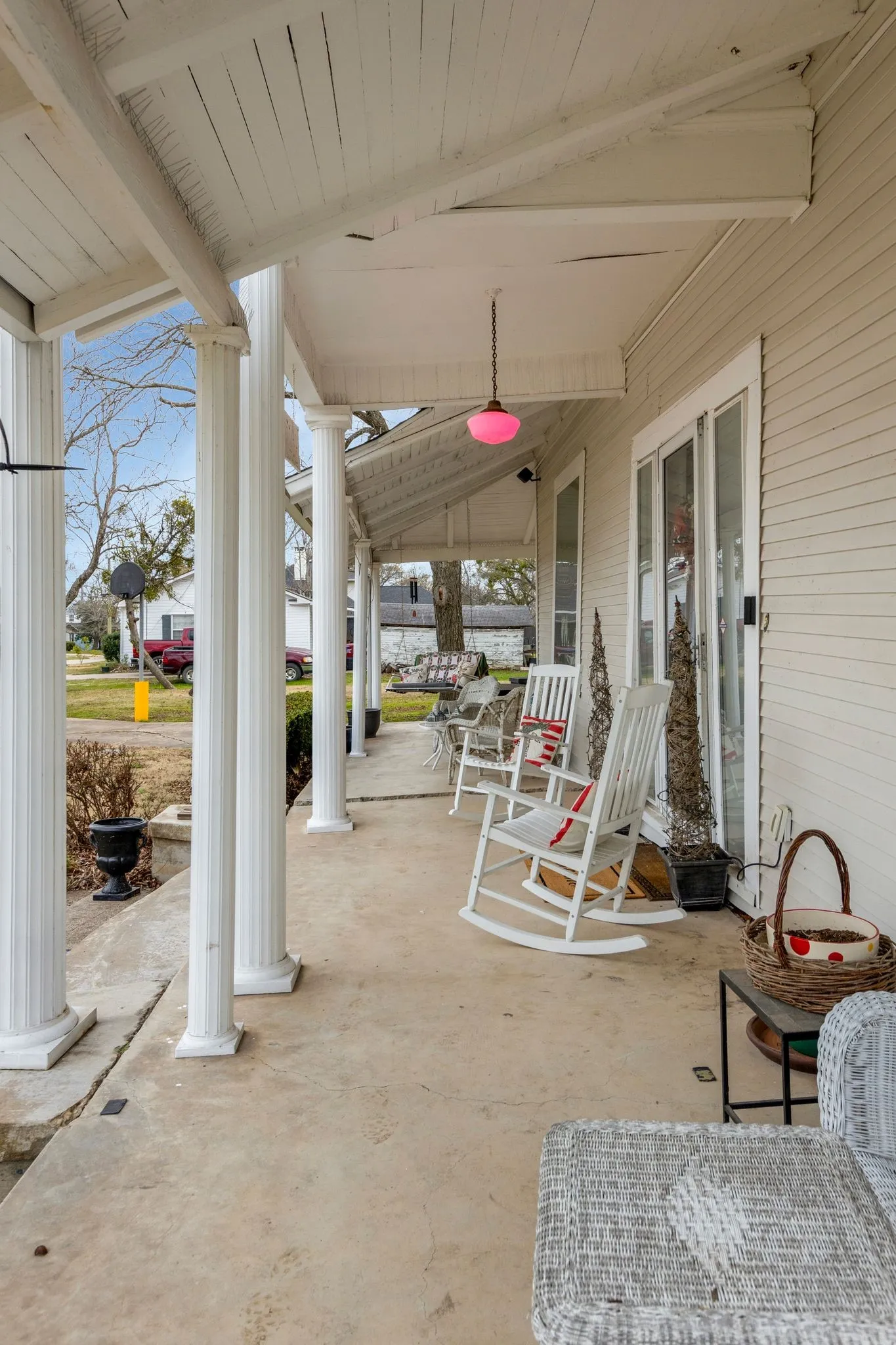 Single Family Residence For Sale in Rockwall County , 917 Wood Street, Royse City, Texas 75189, 4 Bedroom, 2 Bathroom, Garage spaces, 2,916 Sqft, built in 1905, mls#21198291, Real Estate Agent in Royse City, Homes For Sale in Rockwall county, Homes For Sale in Royse City, Realtor in Royse City Texas, Real Estate Brokerage Independent Realty Texas, Luminita Cordes Realtor