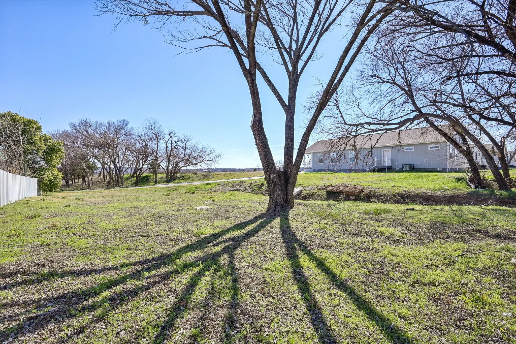 Unimproved Land For Sale in Tarrant County , 2016 Belzise Terrace, Fort Worth, Texas 76104, 0, 0, Garage spaces, 0 Sqft, built in 0, mls#21187896, Real Estate Agent in Fort Worth, Homes For Sale in Tarrant county, Homes For Sale in Fort Worth, Realtor in Fort Worth Texas, Real Estate Brokerage Independent Realty Texas, Luminita Cordes Realtor