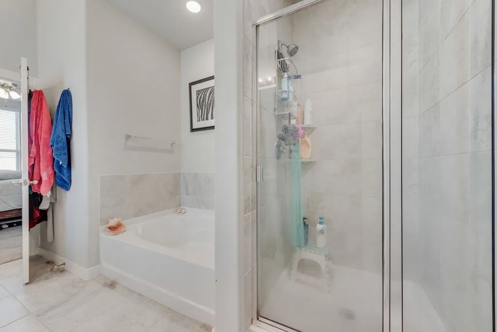 Single Family Residence For Sale in Denton County , 1308 E Swan Trail, Argyle, Texas 76226, 3 Bedroom, 2 Bathroom, 2 Garage spaces, 1,744 Sqft, built in 2019, mls#21195005, Real Estate Agent in Argyle, Homes For Sale in Denton county, Homes For Sale in Argyle, Realtor in Argyle Texas, Real Estate Brokerage Independent Realty Texas, Luminita Cordes Realtor