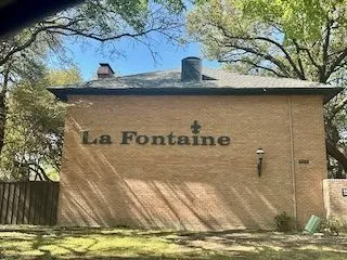 Condominium For Sale in Dallas County , 6023 E University Boulevard 204, Dallas, Texas 75206, 3 Bedroom, 2 Bathroom, Garage spaces, 1,189 Sqft, built in 1964, Preowned, mls#21194792, Real Estate Agent in Dallas, Homes For Sale in Dallas county, Homes For Sale in Dallas, Realtor in Dallas Texas, Real Estate Brokerage Independent Realty Texas, Luminita Cordes Realtor