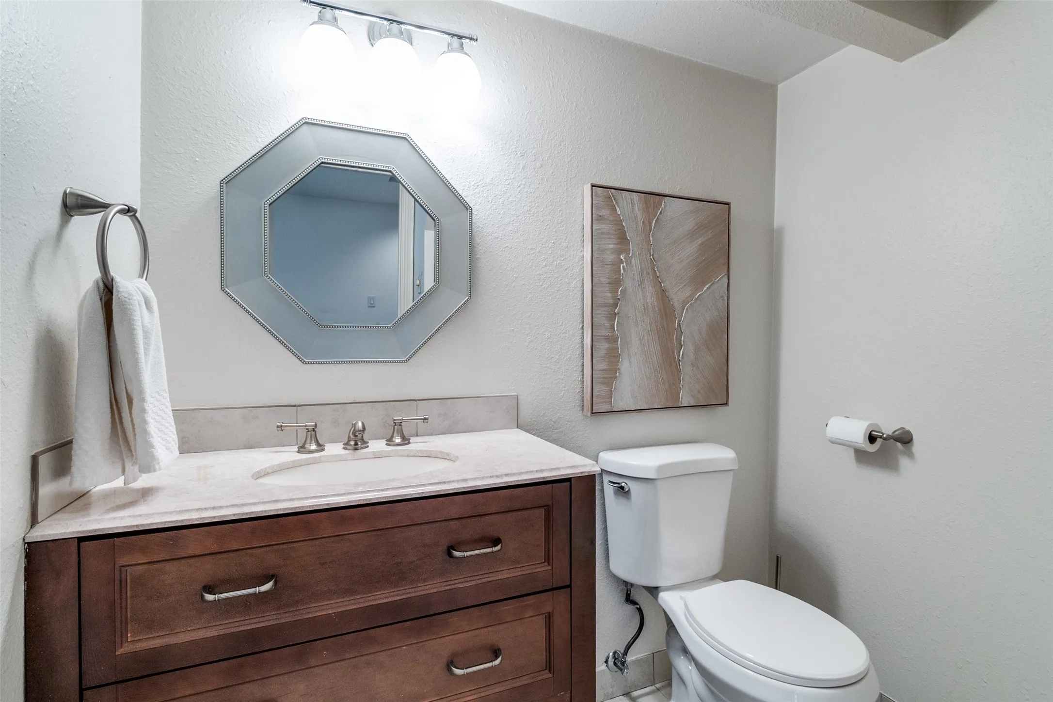 Condominium For Sale in Dallas County , 6486 Bordeaux Avenue, Dallas, Texas 75209, 2 Bedrooms, 2 Bathrooms, Garage spaces, 1,067 Sqft, built in 1951, Preowned, Price $297,500, mls#21170849, Real Estate Agent in Dallas, Homes For Sale in Dallas county, Homes For Sale in Dallas, Realtor in Dallas Texas, Real Estate Brokerage Independent Realty Texas, Luminita Cordes Realtor