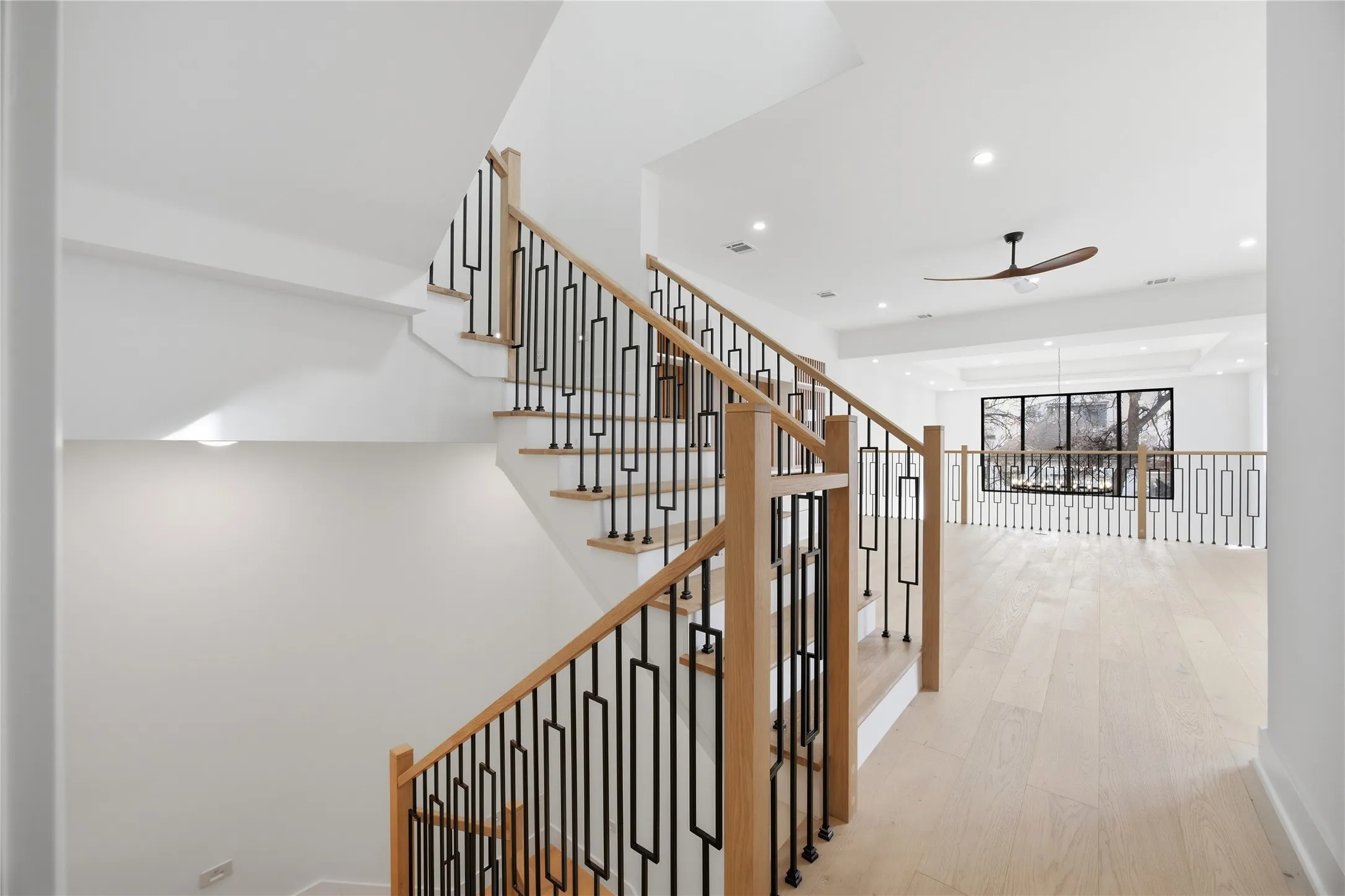 Single Family Residence For Sale in Dallas County , 4220 MUNGER Avenue, Dallas, Texas 75204, 3 Bedrooms, 4 Bathrooms, 2 Garage spaces, 3,170 Sqft, built in 2026, Price $1,190,000, mls#21198365, Real Estate Agent in Dallas, Homes For Sale in Dallas county, Homes For Sale in Dallas, Realtor in Dallas Texas, Real Estate Brokerage Independent Realty Texas, Luminita Cordes Realtor