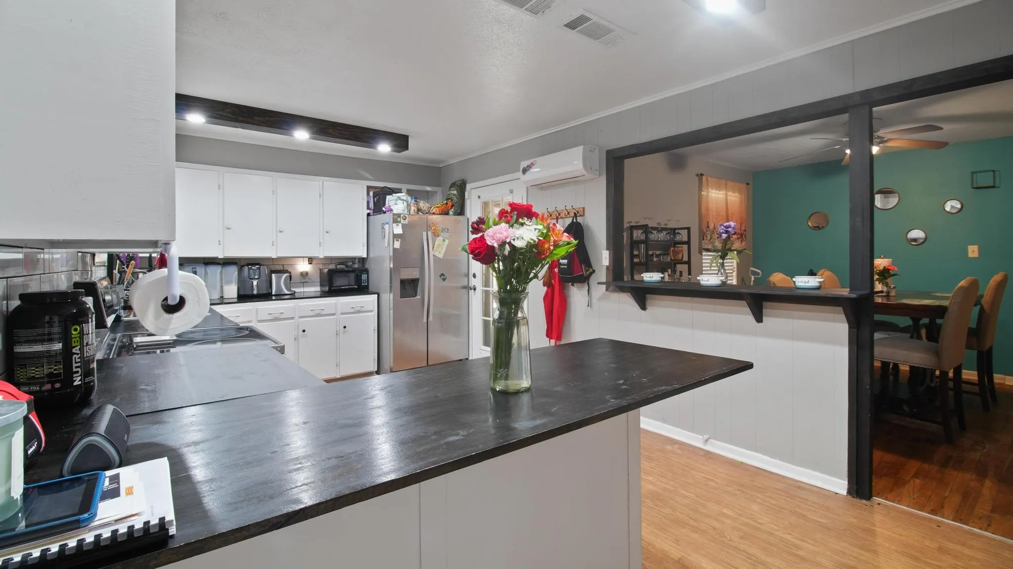 Single Family Residence For Sale in Henderson County , 700 Powderhorn Drive, Athens, Texas 75751, 3 Bedroom, 3 Bathroom, Garage spaces, 1,734 Sqft, built in 1962, Price $189,000, mls#21198903, Real Estate Agent in Athens, Homes For Sale in Henderson county, Homes For Sale in Athens, Realtor in Athens Texas, Real Estate Brokerage Independent Realty Texas, Luminita Cordes Realtor