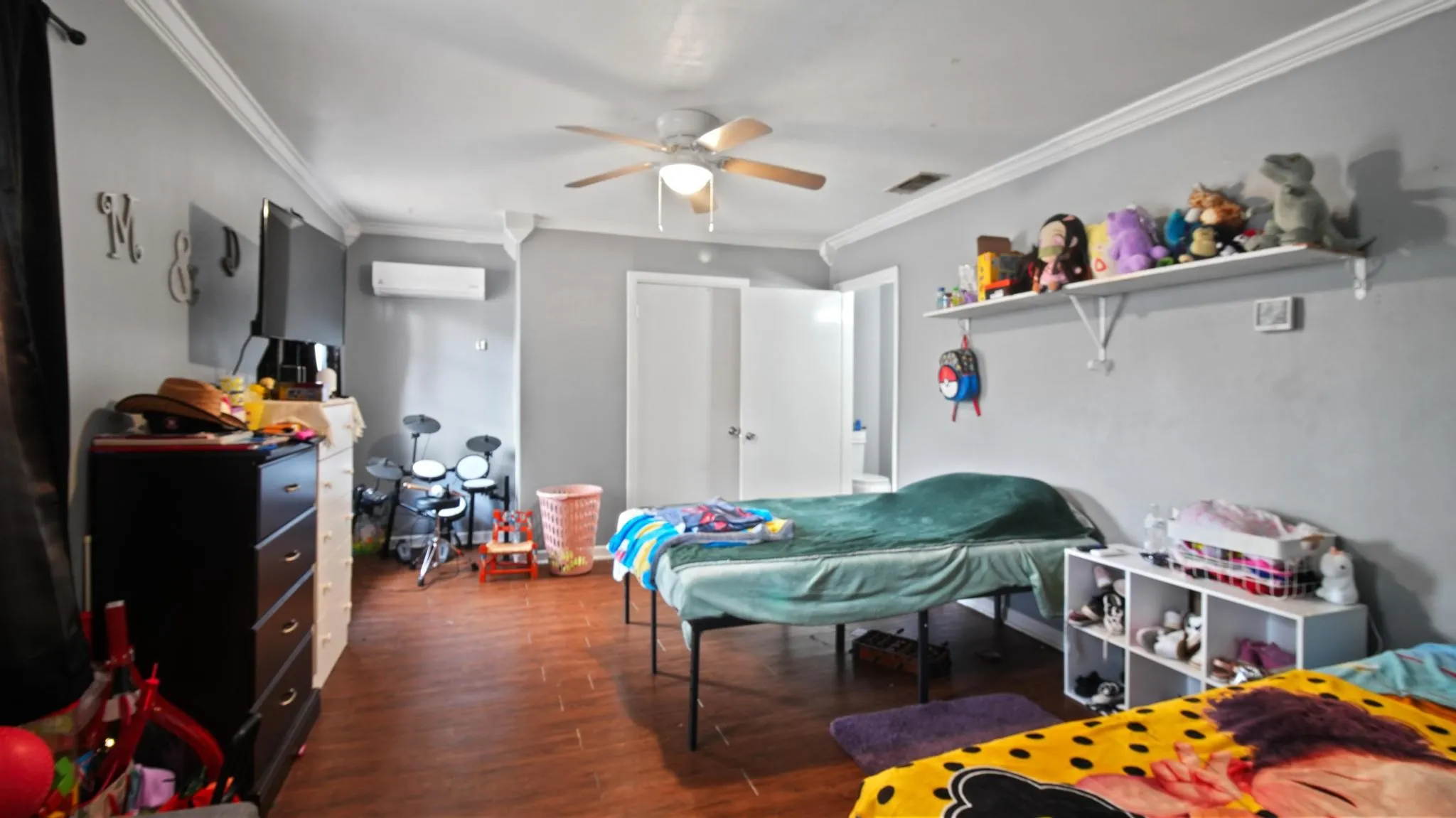 Single Family Residence For Sale in Henderson County , 700 Powderhorn Drive, Athens, Texas 75751, 3 Bedroom, 3 Bathroom, Garage spaces, 1,734 Sqft, built in 1962, Price $189,000, mls#21198903, Real Estate Agent in Athens, Homes For Sale in Henderson county, Homes For Sale in Athens, Realtor in Athens Texas, Real Estate Brokerage Independent Realty Texas, Luminita Cordes Realtor