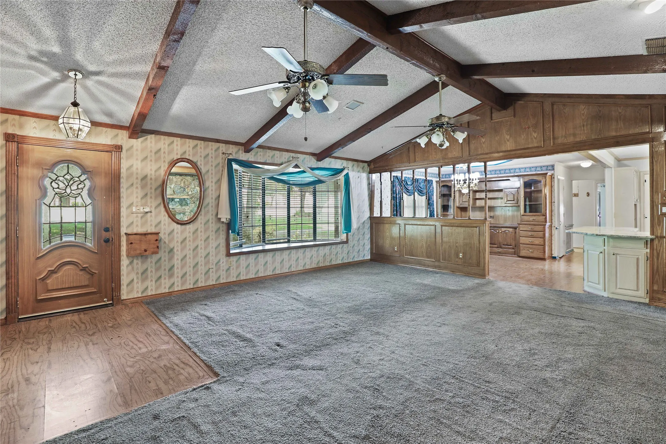 Single Family Residence For Sale in Collin County , 302 Wilcoxson Street, Farmersville, Texas 75442, 4 Bedroom, 3 Bathroom, Garage spaces, 3,189 Sqft, built in 1977, Preowned, mls#21197995, Real Estate Agent in Farmersville, Homes For Sale in Collin county, Homes For Sale in Farmersville, Realtor in Farmersville Texas, Real Estate Brokerage Independent Realty Texas, Luminita Cordes Realtor