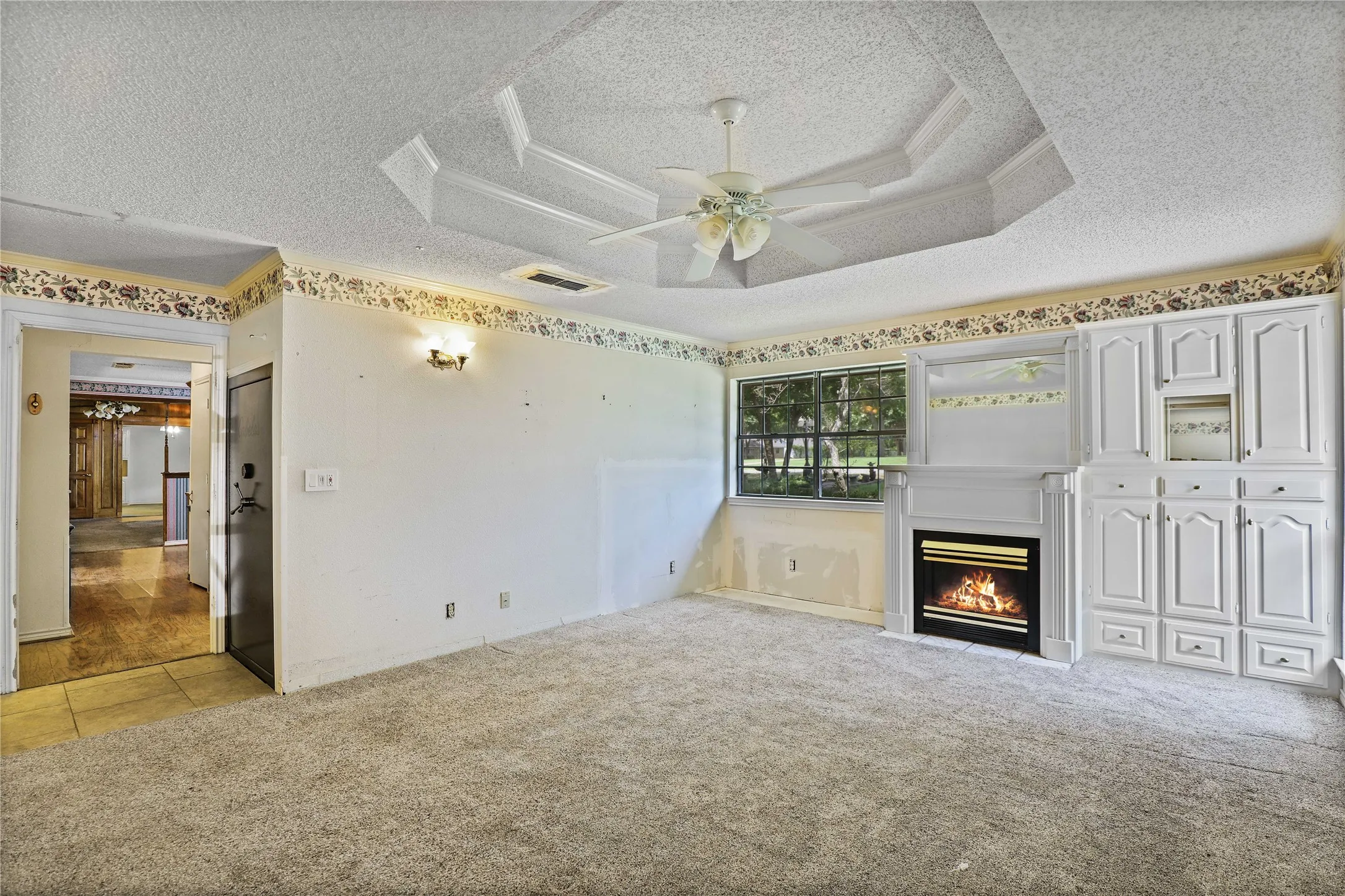 Single Family Residence For Sale in Collin County , 302 Wilcoxson Street, Farmersville, Texas 75442, 4 Bedroom, 3 Bathroom, Garage spaces, 3,189 Sqft, built in 1977, Preowned, mls#21197995, Real Estate Agent in Farmersville, Homes For Sale in Collin county, Homes For Sale in Farmersville, Realtor in Farmersville Texas, Real Estate Brokerage Independent Realty Texas, Luminita Cordes Realtor