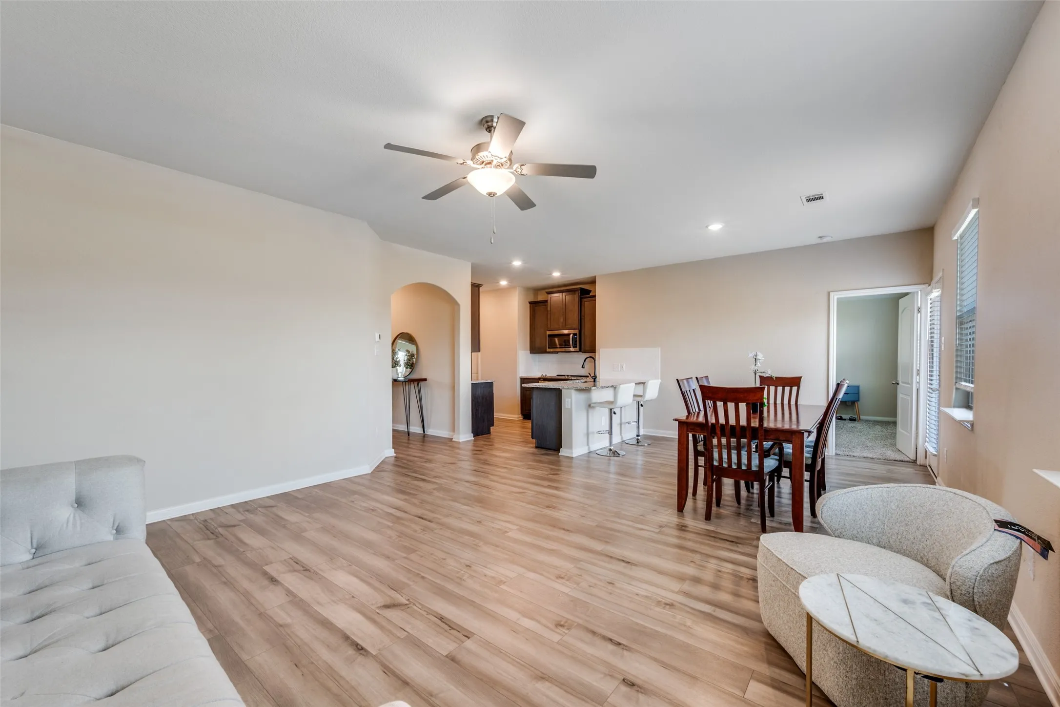 Single Family Residence For Sale in Tarrant County , 505 Lowery Oaks Trail, Fort Worth, Texas 76120, 3 Bedroom, 2 Bathroom, 2 Garage spaces, 1,330 Sqft, built in 2020, mls#21197265, Real Estate Agent in Fort Worth, Homes For Sale in Tarrant county, Homes For Sale in Fort Worth, Realtor in Fort Worth Texas, Real Estate Brokerage Independent Realty Texas, Luminita Cordes Realtor