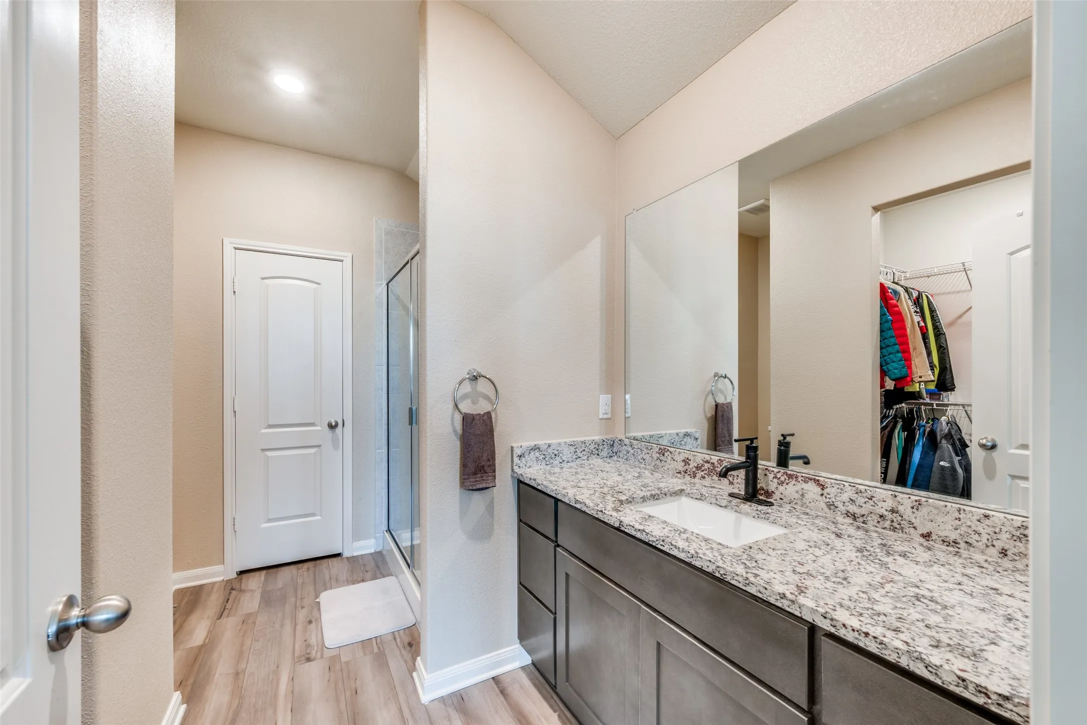 Single Family Residence For Sale in Tarrant County , 505 Lowery Oaks Trail, Fort Worth, Texas 76120, 3 Bedroom, 2 Bathroom, 2 Garage spaces, 1,330 Sqft, built in 2020, mls#21197265, Real Estate Agent in Fort Worth, Homes For Sale in Tarrant county, Homes For Sale in Fort Worth, Realtor in Fort Worth Texas, Real Estate Brokerage Independent Realty Texas, Luminita Cordes Realtor