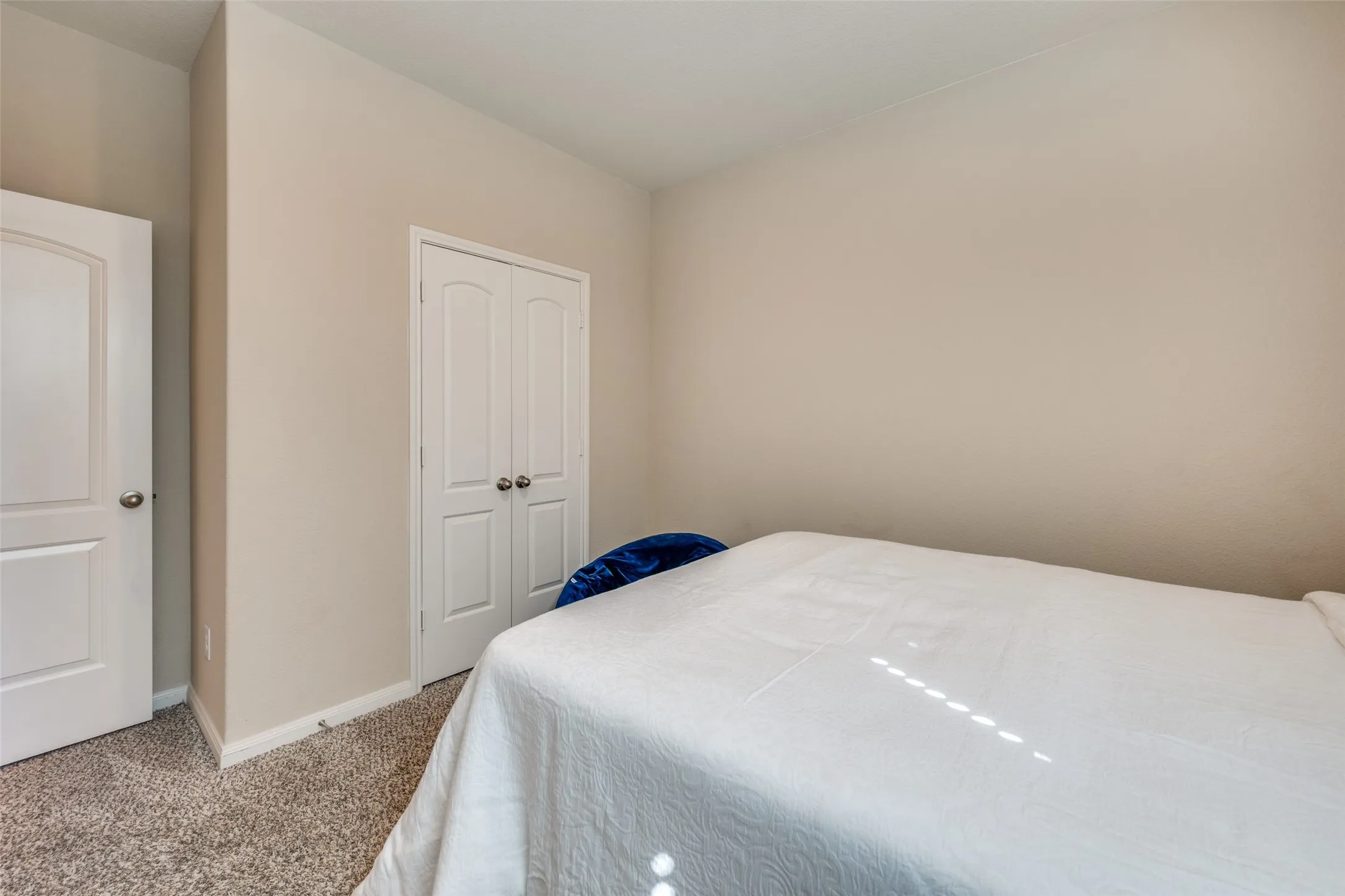Single Family Residence For Sale in Tarrant County , 505 Lowery Oaks Trail, Fort Worth, Texas 76120, 3 Bedroom, 2 Bathroom, 2 Garage spaces, 1,330 Sqft, built in 2020, mls#21197265, Real Estate Agent in Fort Worth, Homes For Sale in Tarrant county, Homes For Sale in Fort Worth, Realtor in Fort Worth Texas, Real Estate Brokerage Independent Realty Texas, Luminita Cordes Realtor