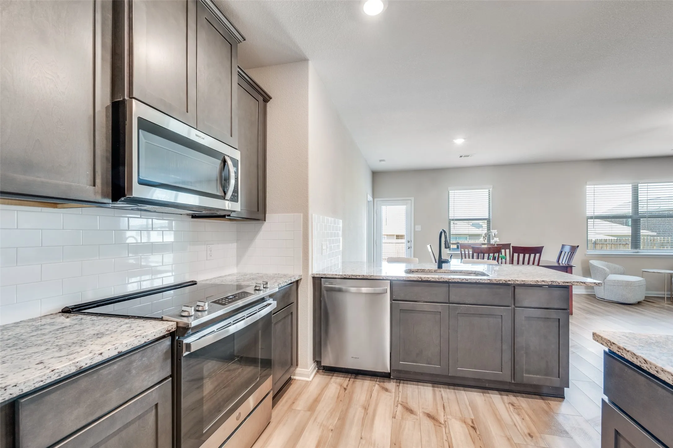 Single Family Residence For Sale in Tarrant County , 505 Lowery Oaks Trail, Fort Worth, Texas 76120, 3 Bedroom, 2 Bathroom, 2 Garage spaces, 1,330 Sqft, built in 2020, mls#21197265, Real Estate Agent in Fort Worth, Homes For Sale in Tarrant county, Homes For Sale in Fort Worth, Realtor in Fort Worth Texas, Real Estate Brokerage Independent Realty Texas, Luminita Cordes Realtor