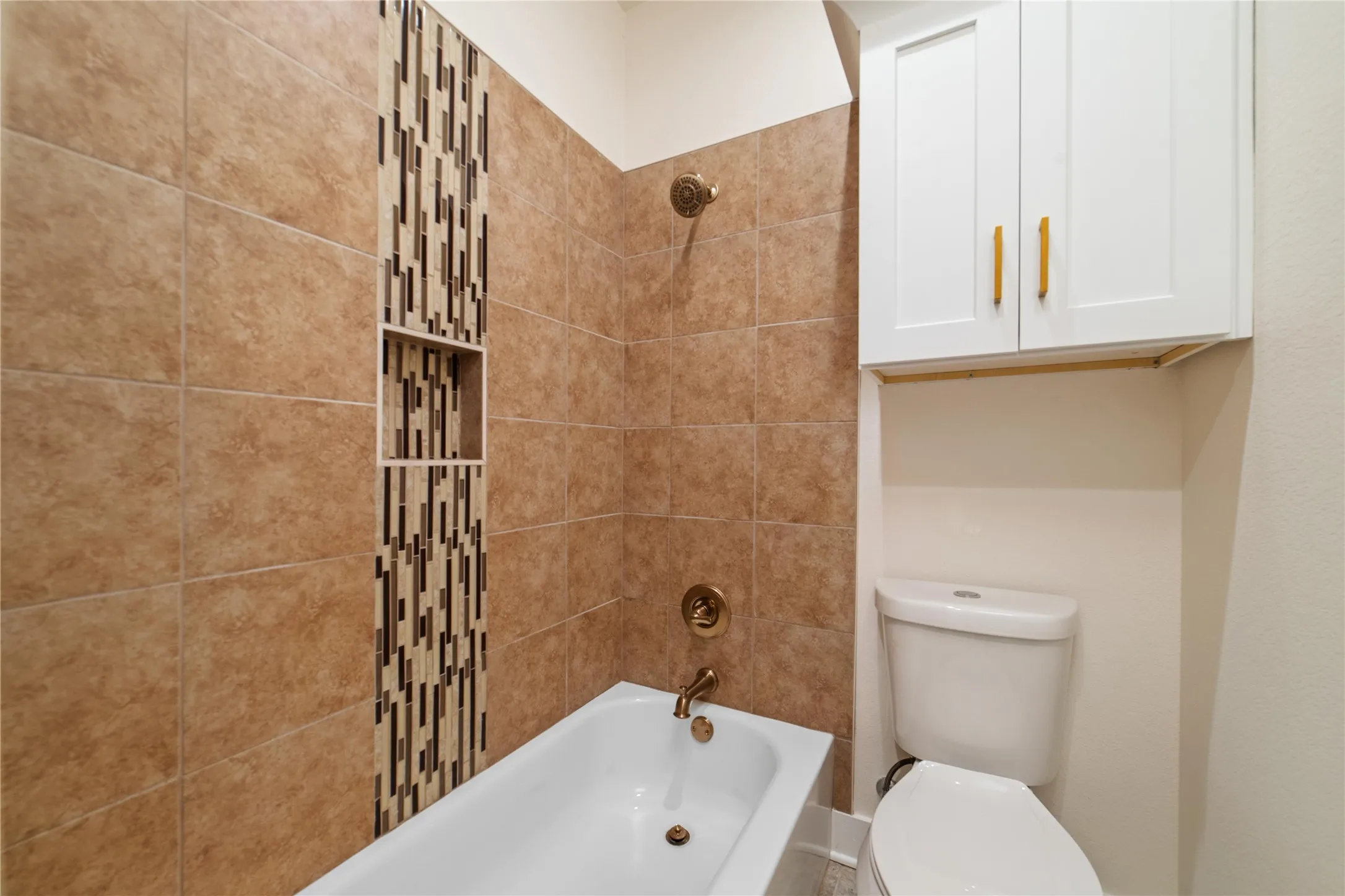 Single Family Residence For Sale in Brown County , 7528 Downhaul Way, Brownwood, Texas 76801, 4 Bedroom, 2 Bathroom, 2 Garage spaces, 1,887 Sqft, built in 2024, mls#21199046, Real Estate Agent in Brownwood, Homes For Sale in Brown county, Homes For Sale in Brownwood, Realtor in Brownwood Texas, Real Estate Brokerage Independent Realty Texas, Luminita Cordes Realtor