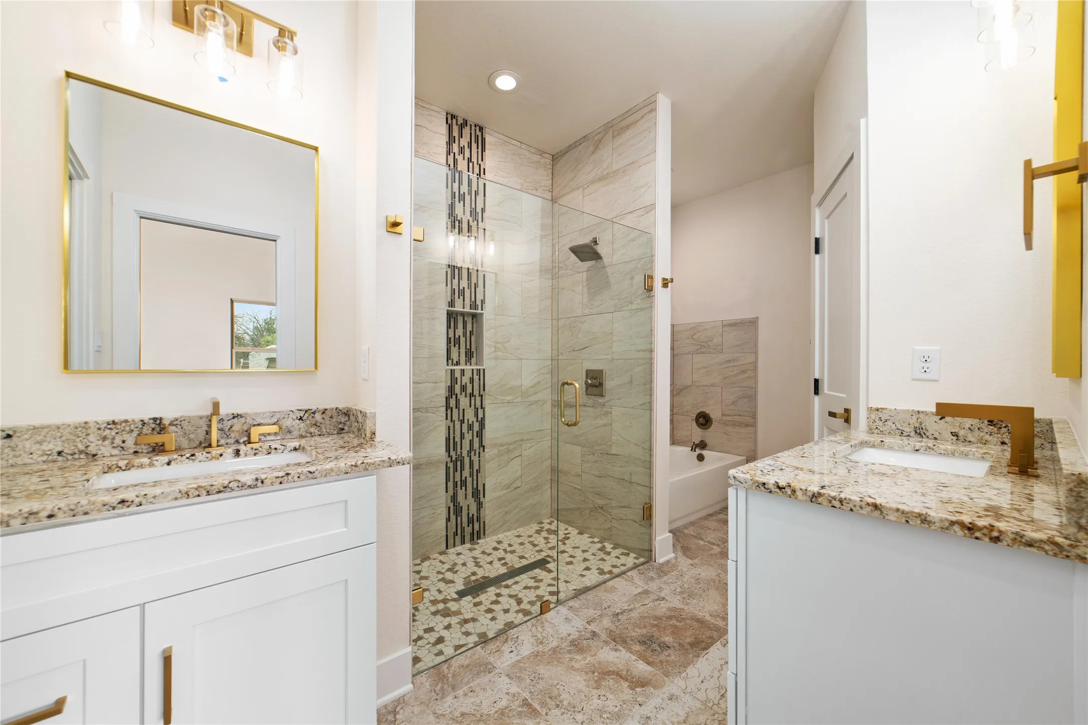 Single Family Residence For Sale in Brown County , 7528 Downhaul Way, Brownwood, Texas 76801, 4 Bedroom, 2 Bathroom, 2 Garage spaces, 1,887 Sqft, built in 2024, mls#21199046, Real Estate Agent in Brownwood, Homes For Sale in Brown county, Homes For Sale in Brownwood, Realtor in Brownwood Texas, Real Estate Brokerage Independent Realty Texas, Luminita Cordes Realtor
