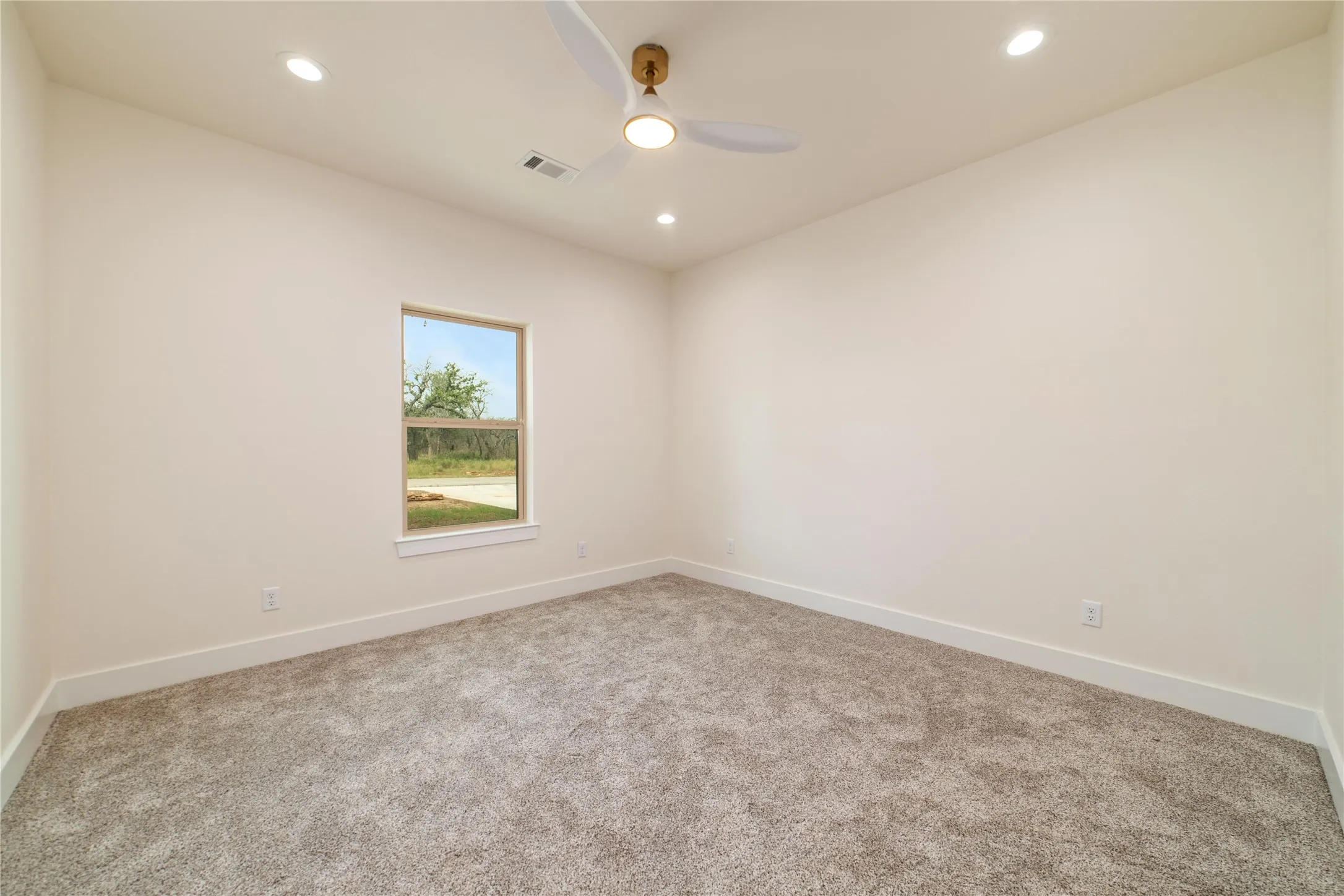 Single Family Residence For Sale in Brown County , 7528 Downhaul Way, Brownwood, Texas 76801, 4 Bedroom, 2 Bathroom, 2 Garage spaces, 1,887 Sqft, built in 2024, mls#21199046, Real Estate Agent in Brownwood, Homes For Sale in Brown county, Homes For Sale in Brownwood, Realtor in Brownwood Texas, Real Estate Brokerage Independent Realty Texas, Luminita Cordes Realtor