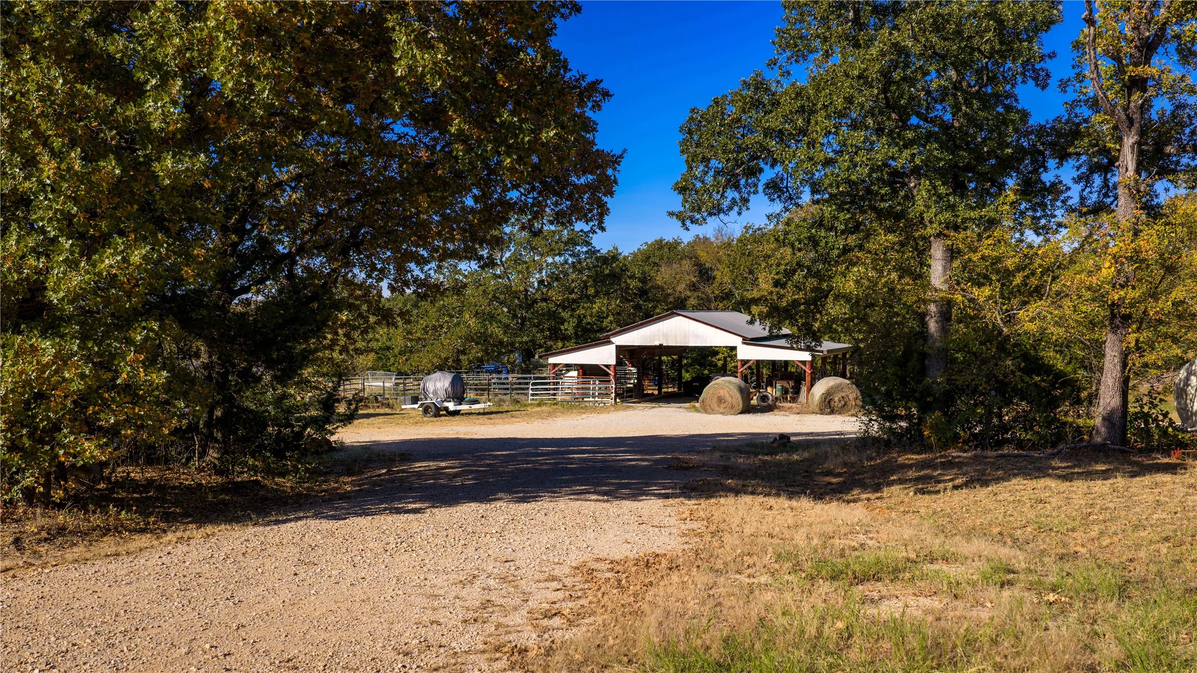 Improved Land For Sale in Cooke County , 1210 County Road 232, Collinsville, Texas 76233, 0, 0, Garage spaces, 0 Sqft, built in 2005, Price $7,495,000, mls#21197375, Real Estate Agent in Collinsville, Homes For Sale in Cooke county, Homes For Sale in Collinsville, Realtor in Collinsville Texas, Real Estate Brokerage Independent Realty Texas, Luminita Cordes Realtor