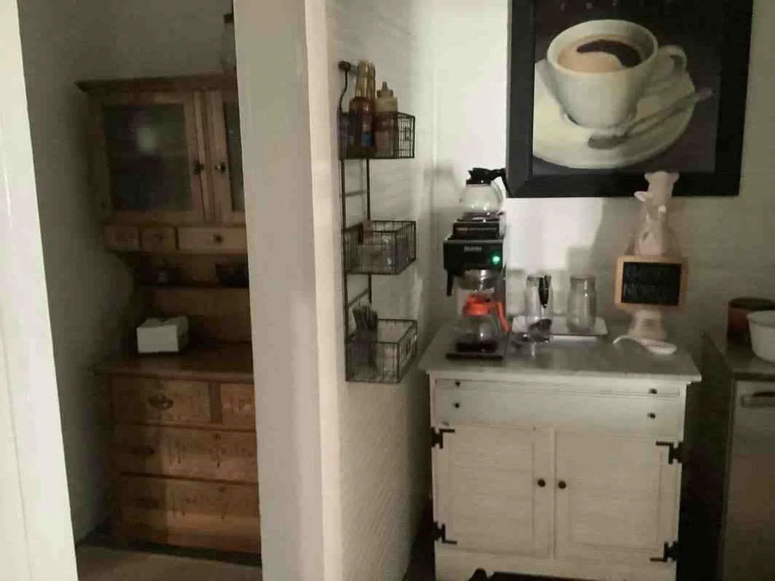 Single Family Residence For Sale in Robertson County , 408 S Railroad Avenue, Calvert, Texas 77837, 10 Bedroom, 6 Bathroom, Garage spaces, 5,196 Sqft, built in 1904, mls#21199060, Real Estate Agent in Calvert, Homes For Sale in Robertson county, Homes For Sale in Calvert, Realtor in Calvert Texas, Real Estate Brokerage Independent Realty Texas, Luminita Cordes Realtor