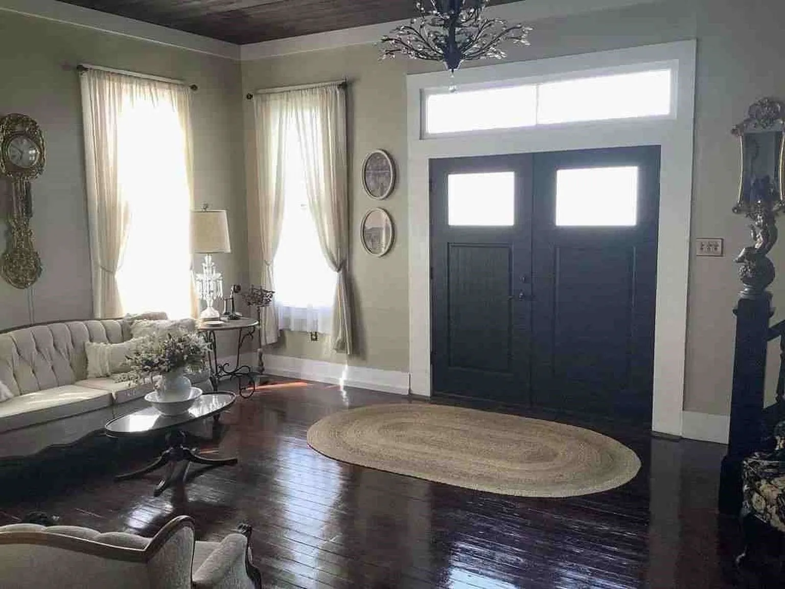 Single Family Residence For Sale in Robertson County , 408 S Railroad Avenue, Calvert, Texas 77837, 10 Bedroom, 6 Bathroom, Garage spaces, 5,196 Sqft, built in 1904, mls#21199060, Real Estate Agent in Calvert, Homes For Sale in Robertson county, Homes For Sale in Calvert, Realtor in Calvert Texas, Real Estate Brokerage Independent Realty Texas, Luminita Cordes Realtor