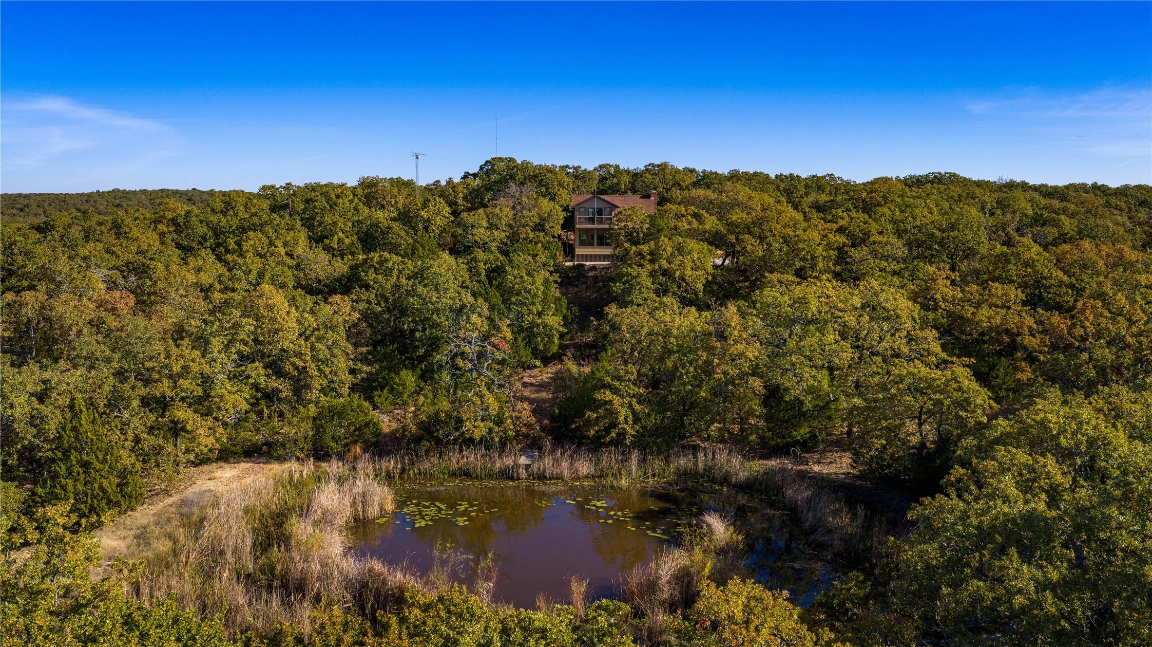 Single Family Residence For Sale in Cooke County , 1210 County Road 232, Collinsville, Texas 76233, 4 Bedroom, 4 Bathroom, Garage spaces, 2,795 Sqft, built in 2005, Preowned, mls#21196093, Real Estate Agent in Collinsville, Homes For Sale in Cooke county, Homes For Sale in Collinsville, Realtor in Collinsville Texas, Real Estate Brokerage Independent Realty Texas, Luminita Cordes Realtor