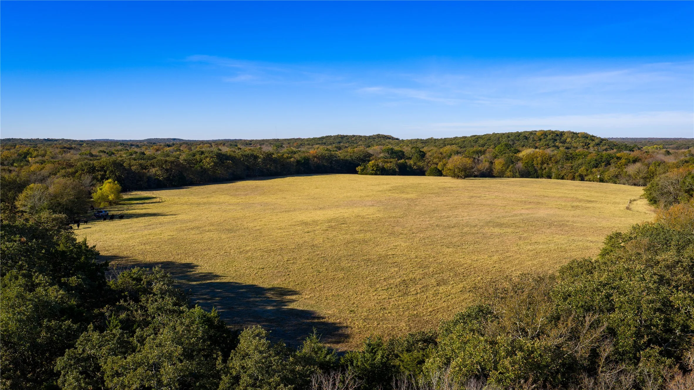 Single Family Residence For Sale in Cooke County , 1210 County Road 232, Collinsville, Texas 76233, 4 Bedroom, 4 Bathroom, Garage spaces, 2,795 Sqft, built in 2005, Preowned, mls#21196093, Real Estate Agent in Collinsville, Homes For Sale in Cooke county, Homes For Sale in Collinsville, Realtor in Collinsville Texas, Real Estate Brokerage Independent Realty Texas, Luminita Cordes Realtor