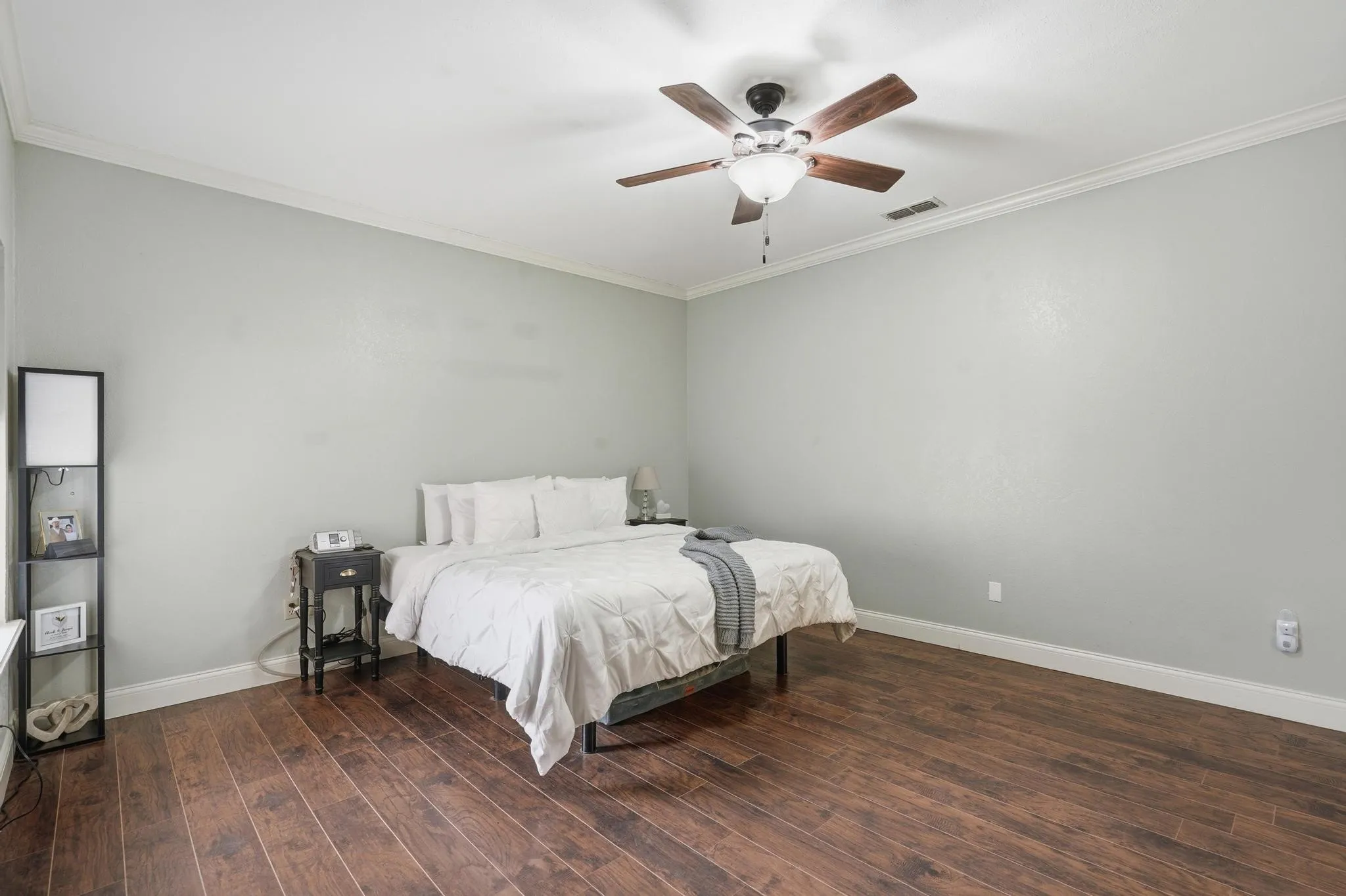 Single Family Residence For Sale in Taylor County , 17 Cherry Hills E, Abilene, Texas 79606, 4 Bedroom, 3 Bathroom, 2 Garage spaces, 2,638 Sqft, built in 1990, mls#21195575, Real Estate Agent in Abilene, Homes For Sale in Taylor county, Homes For Sale in Abilene, Realtor in Abilene Texas, Real Estate Brokerage Independent Realty Texas, Luminita Cordes Realtor