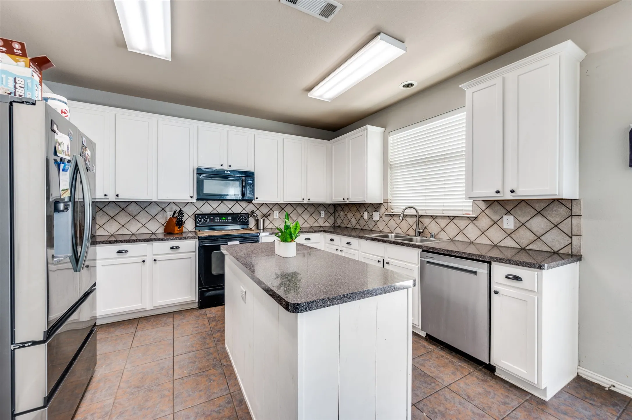 A kitchen only a chef could appreciate. Person for entertaining.