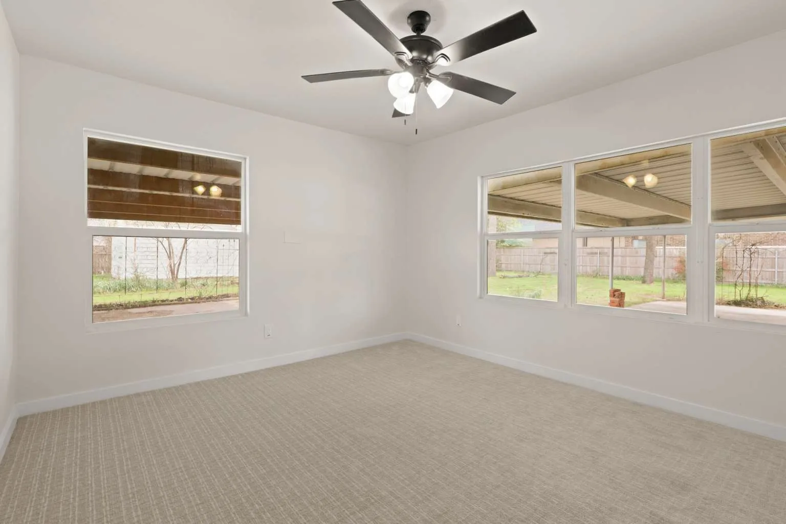 Single Family Residence For Sale in Tarrant County , 2340 Harris Lane, Haltom City, Texas 76117, 3 Bedroom, 2 Bathroom, 2 Garage spaces, 1,886 Sqft, built in 1947, mls#21199085, Real Estate Agent in Haltom City, Homes For Sale in Tarrant county, Homes For Sale in Haltom City, Realtor in Haltom City Texas, Real Estate Brokerage Independent Realty Texas, Luminita Cordes Realtor