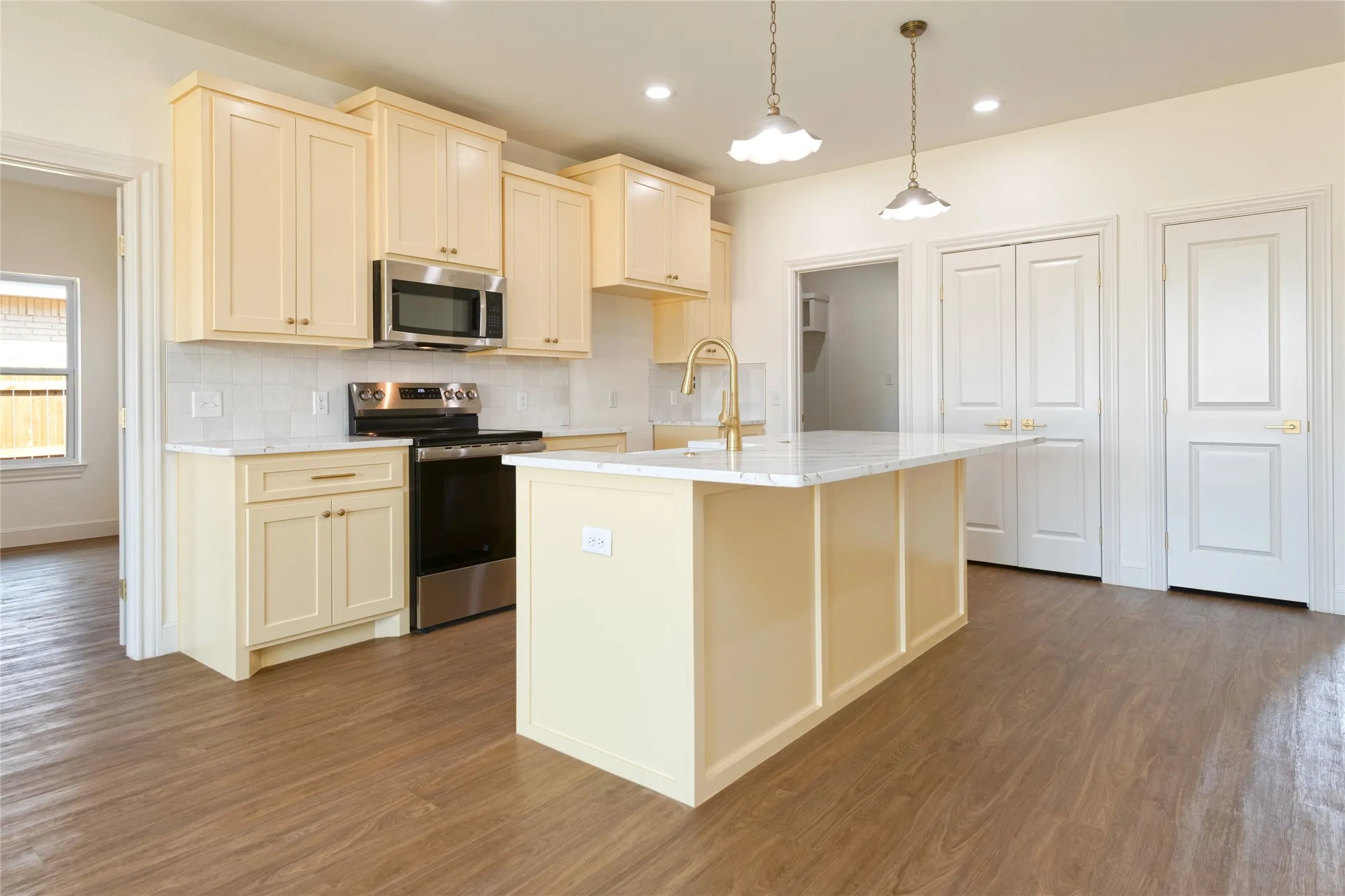 Single Family Residence For Sale in Taylor County , 7710 Freedom Crest Drive, Abilene, Texas 79602, 3 Bedroom, 2 Bathroom, 2 Garage spaces, 1,594 Sqft, built in 2026, New Construction - Incomplete, mls#21198453, Real Estate Agent in Abilene, Homes For Sale in Taylor county, Homes For Sale in Abilene, Realtor in Abilene Texas, Real Estate Brokerage Independent Realty Texas, Luminita Cordes Realtor