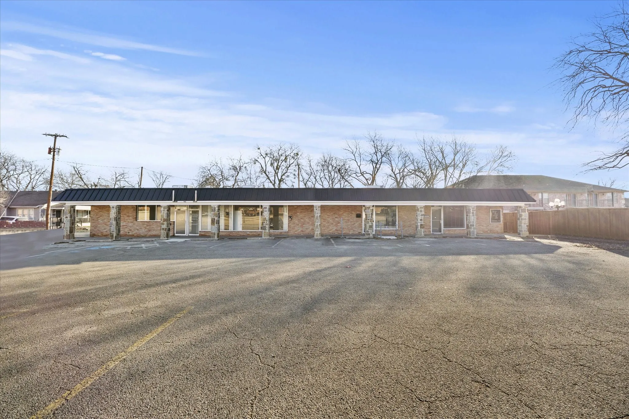 Office For Sale in Hunt County , 2108 Monroe Street, Commerce, Texas 75428, 0, 0, Garage spaces, 0 Sqft, built in 1964, Preowned, mls#21171586, Real Estate Agent in Commerce, Homes For Sale in Hunt county, Homes For Sale in Commerce, Realtor in Commerce Texas, Real Estate Brokerage Independent Realty Texas, Luminita Cordes Realtor