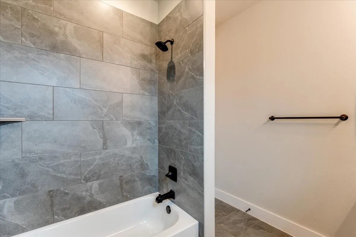 Single Family Residence For Sale in Johnson County , 101 Grey Wolf Court, Godley, Texas 76044, 3 Bedroom, 2 Bathroom, 3 Garage spaces, 2,445 Sqft, built in 2024, mls#21198500, Real Estate Agent in Godley, Homes For Sale in Johnson county, Homes For Sale in Godley, Realtor in Godley Texas, Real Estate Brokerage Independent Realty Texas, Luminita Cordes Realtor