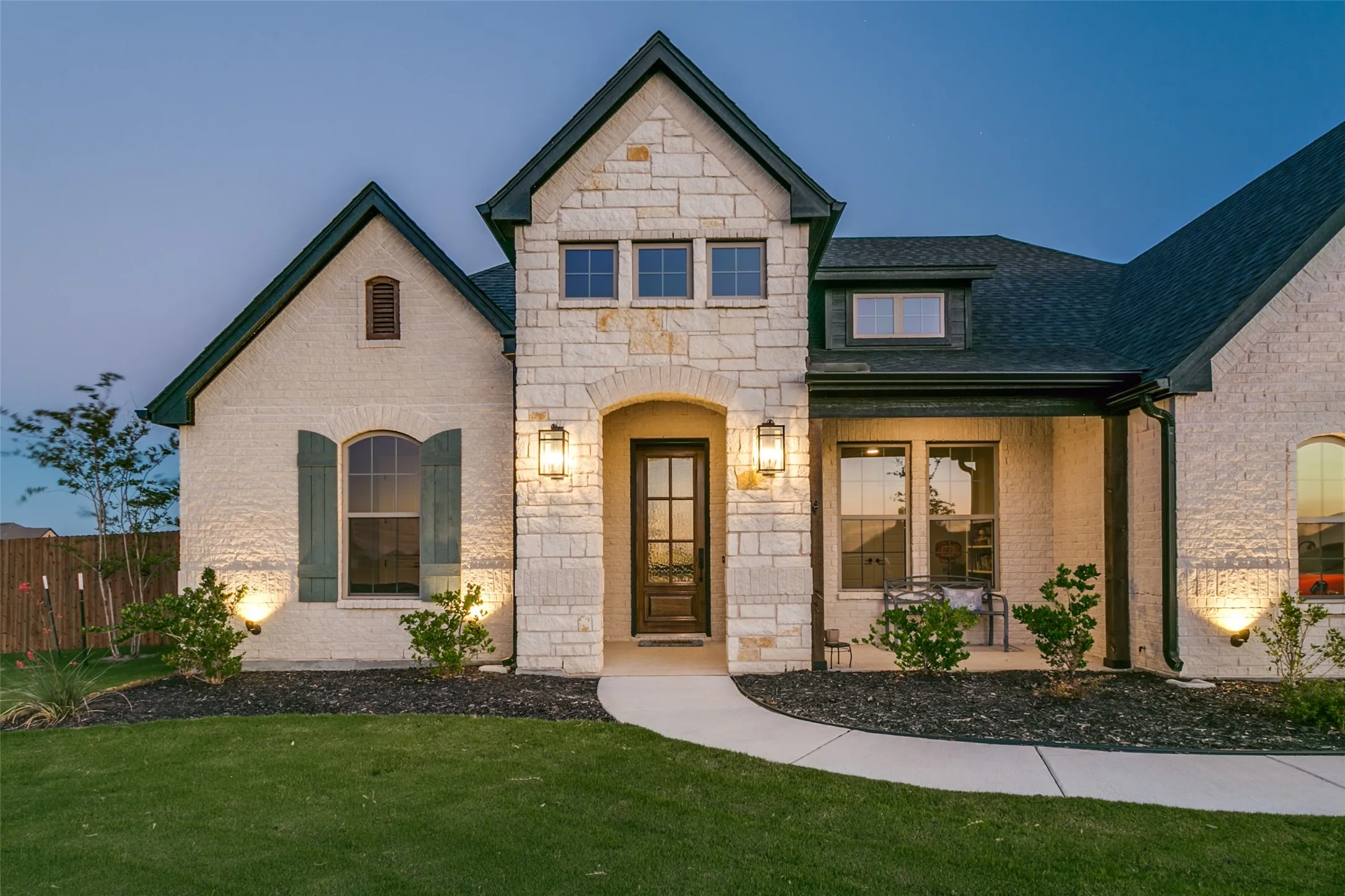 Single Family Residence For Sale in Johnson County , 101 Grey Wolf Court, Godley, Texas 76044, 3 Bedroom, 2 Bathroom, 3 Garage spaces, 2,445 Sqft, built in 2024, mls#21198500, Real Estate Agent in Godley, Homes For Sale in Johnson county, Homes For Sale in Godley, Realtor in Godley Texas, Real Estate Brokerage Independent Realty Texas, Luminita Cordes Realtor
