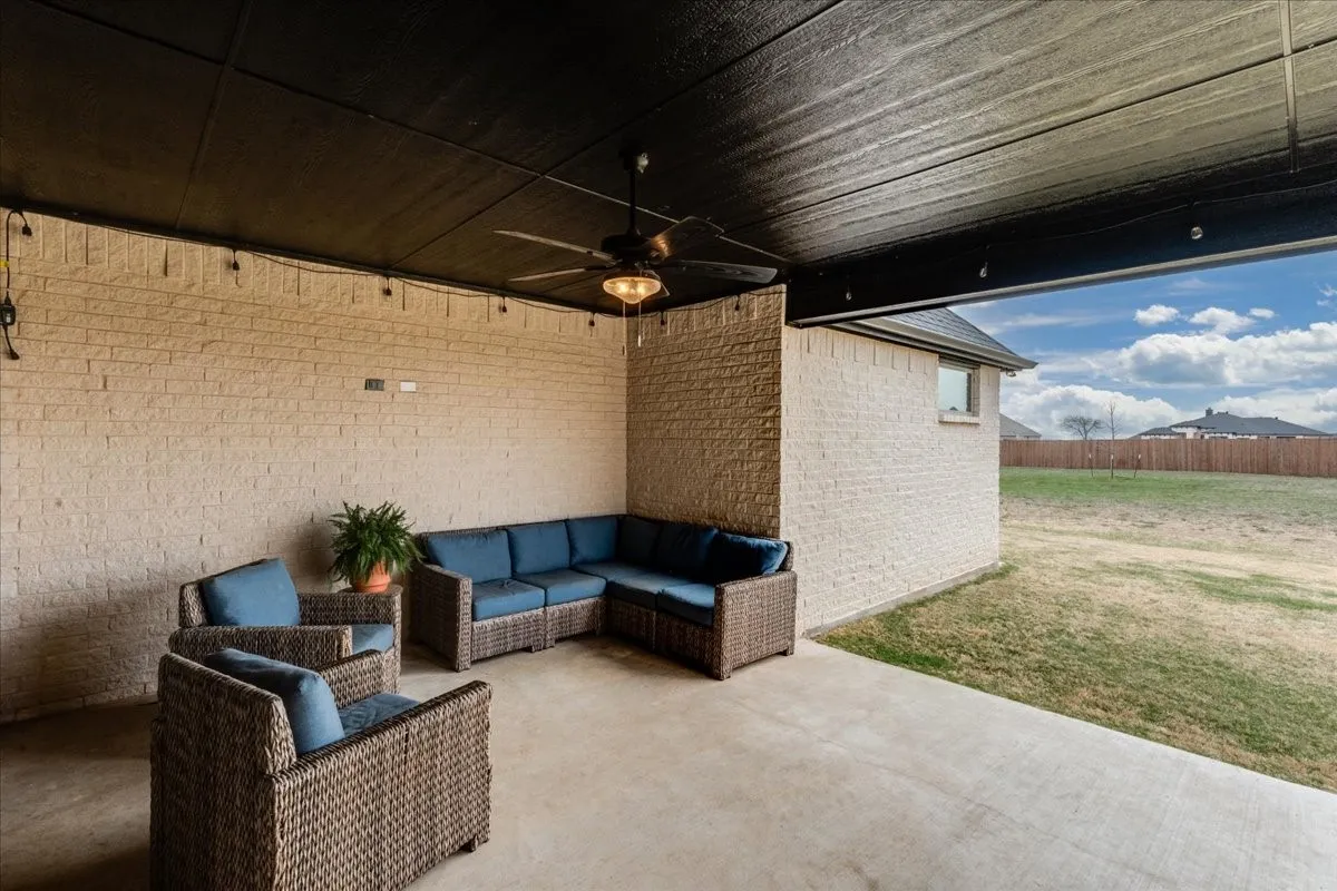 Single Family Residence For Sale in Johnson County , 101 Grey Wolf Court, Godley, Texas 76044, 3 Bedroom, 2 Bathroom, 3 Garage spaces, 2,445 Sqft, built in 2024, mls#21198500, Real Estate Agent in Godley, Homes For Sale in Johnson county, Homes For Sale in Godley, Realtor in Godley Texas, Real Estate Brokerage Independent Realty Texas, Luminita Cordes Realtor