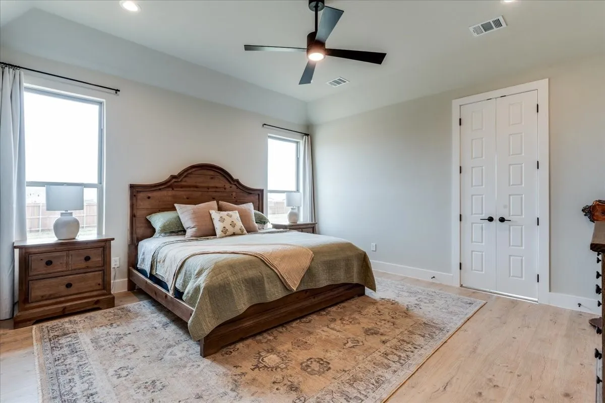 Single Family Residence For Sale in Johnson County , 101 Grey Wolf Court, Godley, Texas 76044, 3 Bedroom, 2 Bathroom, 3 Garage spaces, 2,445 Sqft, built in 2024, mls#21198500, Real Estate Agent in Godley, Homes For Sale in Johnson county, Homes For Sale in Godley, Realtor in Godley Texas, Real Estate Brokerage Independent Realty Texas, Luminita Cordes Realtor