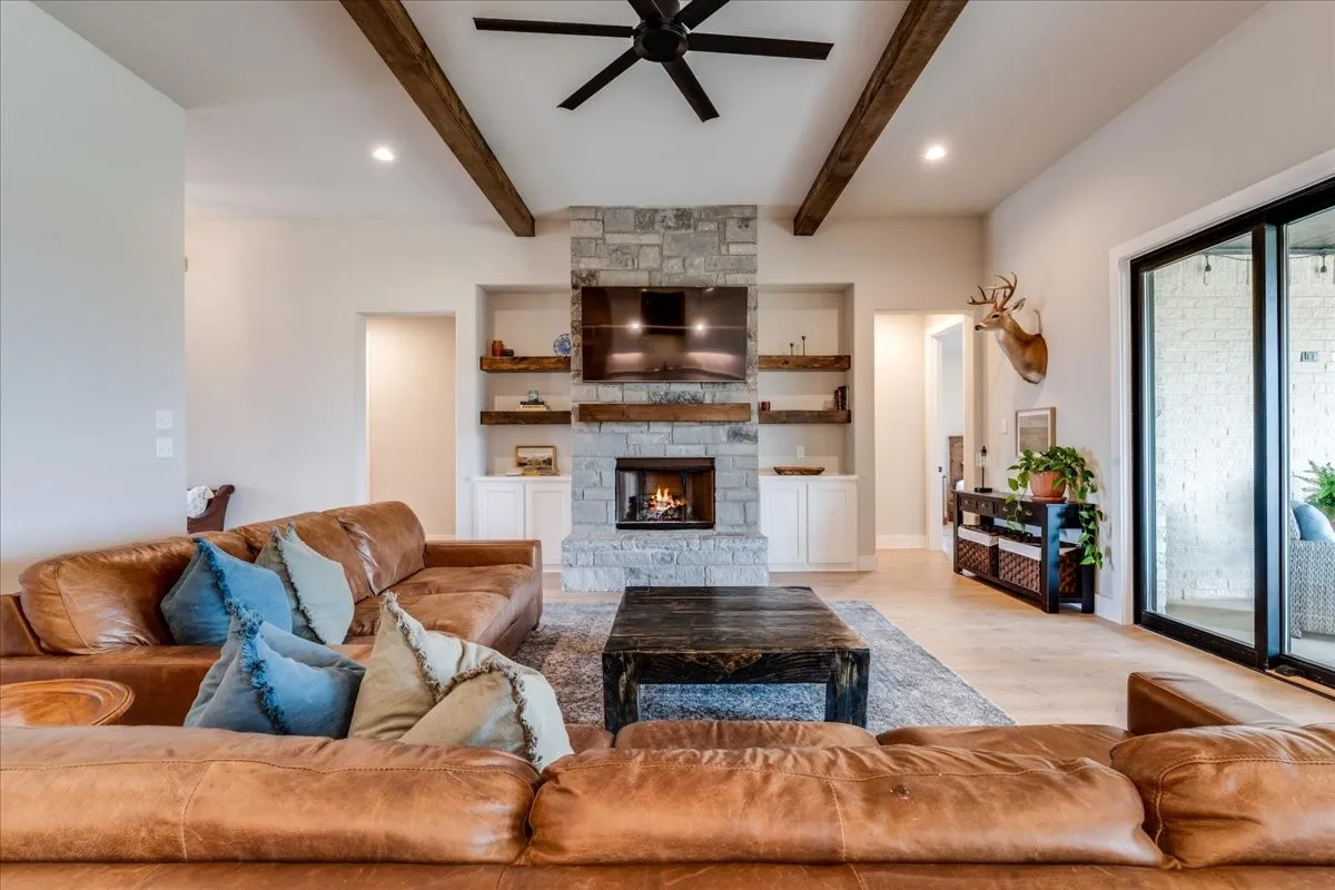 Single Family Residence For Sale in Johnson County , 101 Grey Wolf Court, Godley, Texas 76044, 3 Bedroom, 2 Bathroom, 3 Garage spaces, 2,445 Sqft, built in 2024, mls#21198500, Real Estate Agent in Godley, Homes For Sale in Johnson county, Homes For Sale in Godley, Realtor in Godley Texas, Real Estate Brokerage Independent Realty Texas, Luminita Cordes Realtor