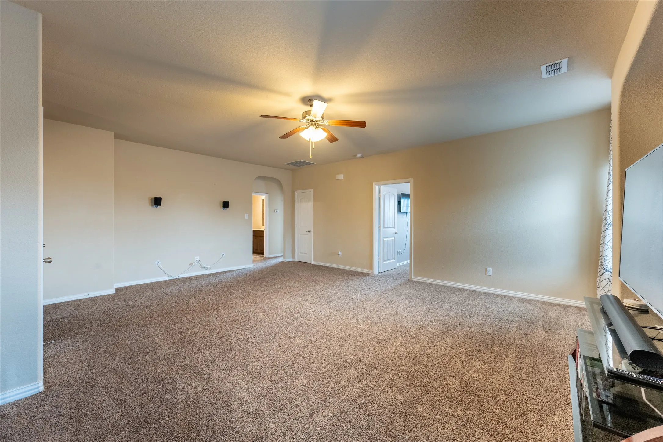 Single Family Residence For Sale in Parker County , 217 Mineral Point Drive, Aledo, Texas 76008, 4 Bedroom, 4 Bathroom, 2 Garage spaces, 2,818 Sqft, built in 2016, Preowned, mls#21199192, Real Estate Agent in Aledo, Homes For Sale in Parker county, Homes For Sale in Aledo, Realtor in Aledo Texas, Real Estate Brokerage Independent Realty Texas, Luminita Cordes Realtor