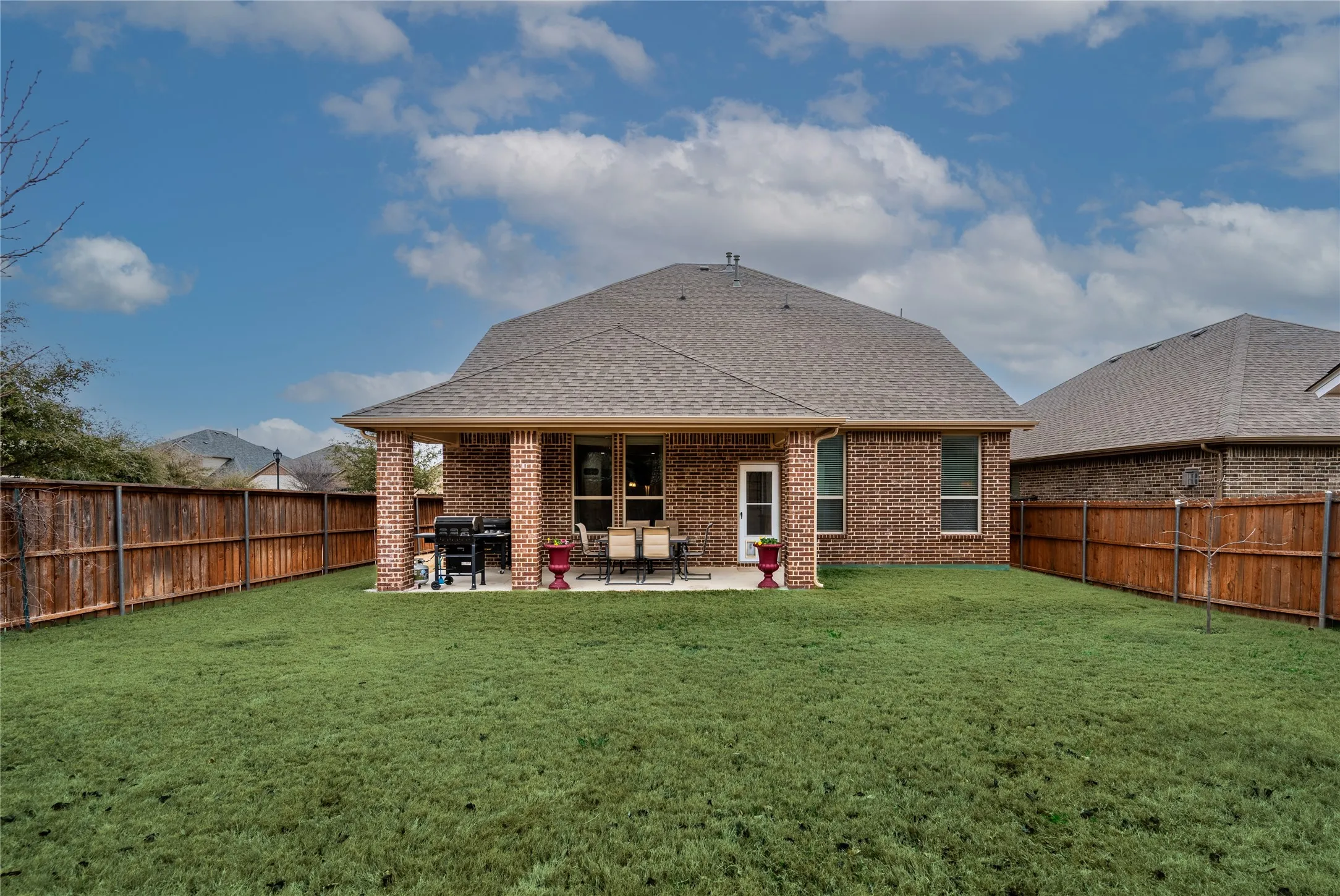 Single Family Residence For Sale in Parker County , 217 Mineral Point Drive, Aledo, Texas 76008, 4 Bedroom, 4 Bathroom, 2 Garage spaces, 2,818 Sqft, built in 2016, Preowned, mls#21199192, Real Estate Agent in Aledo, Homes For Sale in Parker county, Homes For Sale in Aledo, Realtor in Aledo Texas, Real Estate Brokerage Independent Realty Texas, Luminita Cordes Realtor