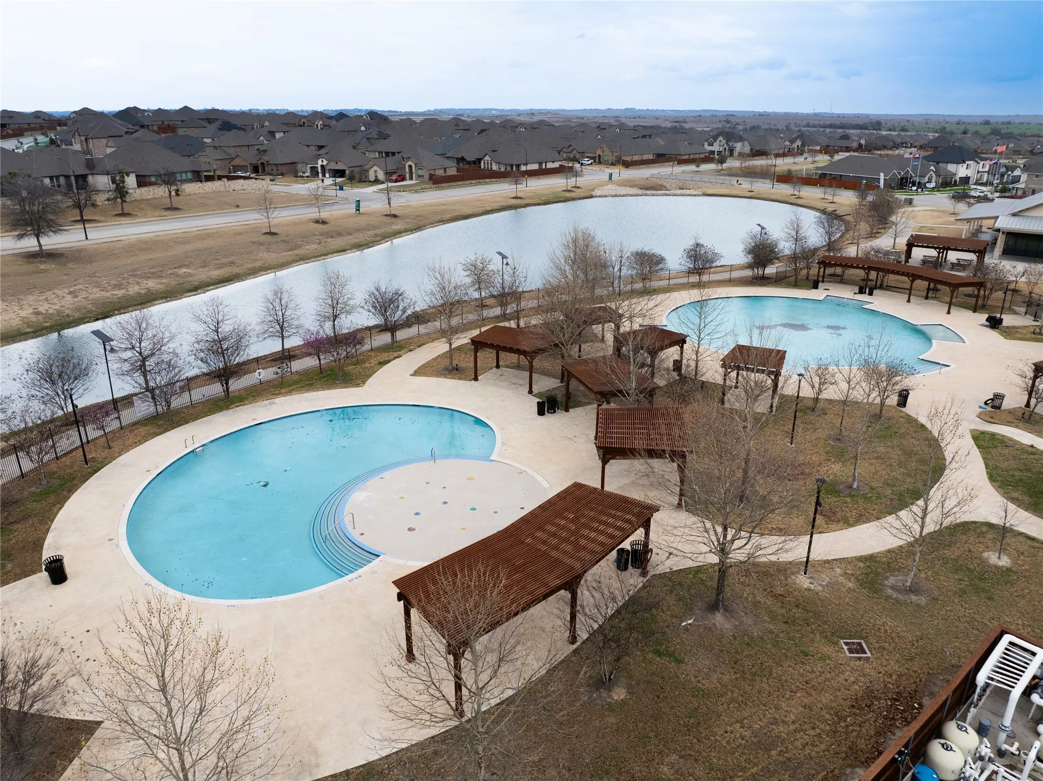 Single Family Residence For Sale in Parker County , 217 Mineral Point Drive, Aledo, Texas 76008, 4 Bedroom, 4 Bathroom, 2 Garage spaces, 2,818 Sqft, built in 2016, Preowned, mls#21199192, Real Estate Agent in Aledo, Homes For Sale in Parker county, Homes For Sale in Aledo, Realtor in Aledo Texas, Real Estate Brokerage Independent Realty Texas, Luminita Cordes Realtor