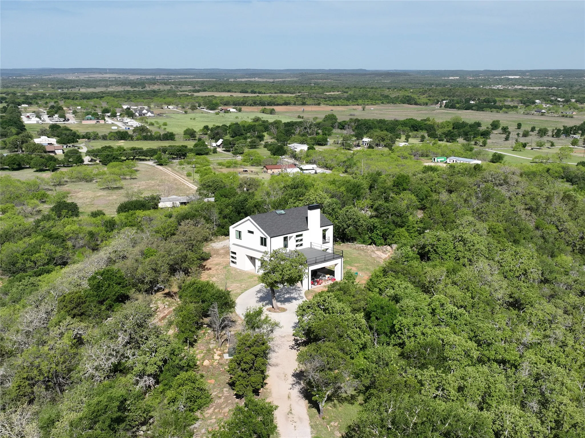 Single Family Residence For Sale in Palo Pinto County , 215 Lori Drive, Mineral Wells, Texas 76067, 3 Bedroom, 3 Bathroom, Garage spaces, 2,144 Sqft, built in 2022, mls#21197825, Real Estate Agent in Mineral Wells, Homes For Sale in Palo Pinto county, Homes For Sale in Mineral Wells, Realtor in Mineral Wells Texas, Real Estate Brokerage Independent Realty Texas, Luminita Cordes Realtor
