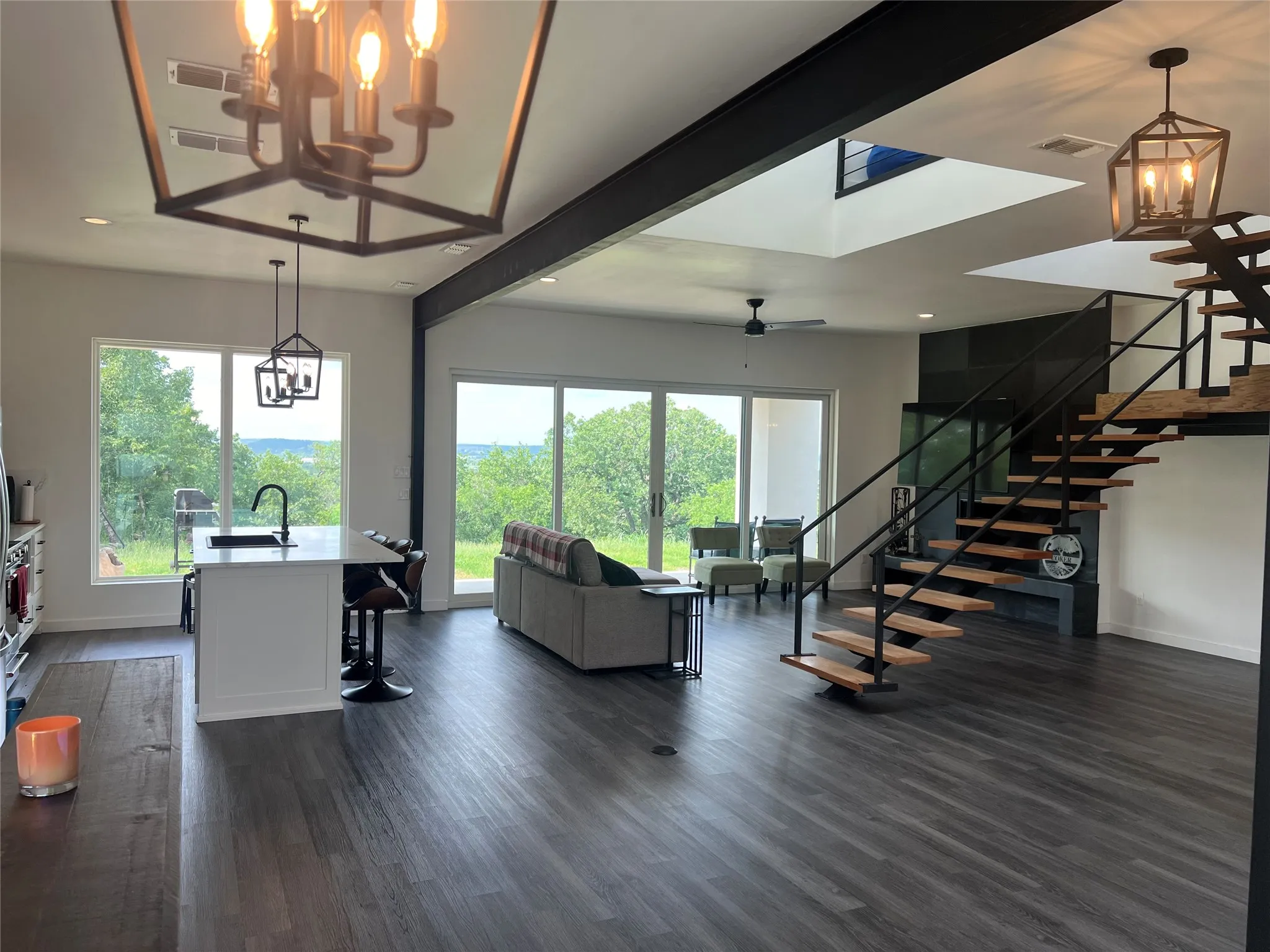 Single Family Residence For Sale in Palo Pinto County , 215 Lori Drive, Mineral Wells, Texas 76067, 3 Bedroom, 3 Bathroom, Garage spaces, 2,144 Sqft, built in 2022, mls#21197825, Real Estate Agent in Mineral Wells, Homes For Sale in Palo Pinto county, Homes For Sale in Mineral Wells, Realtor in Mineral Wells Texas, Real Estate Brokerage Independent Realty Texas, Luminita Cordes Realtor
