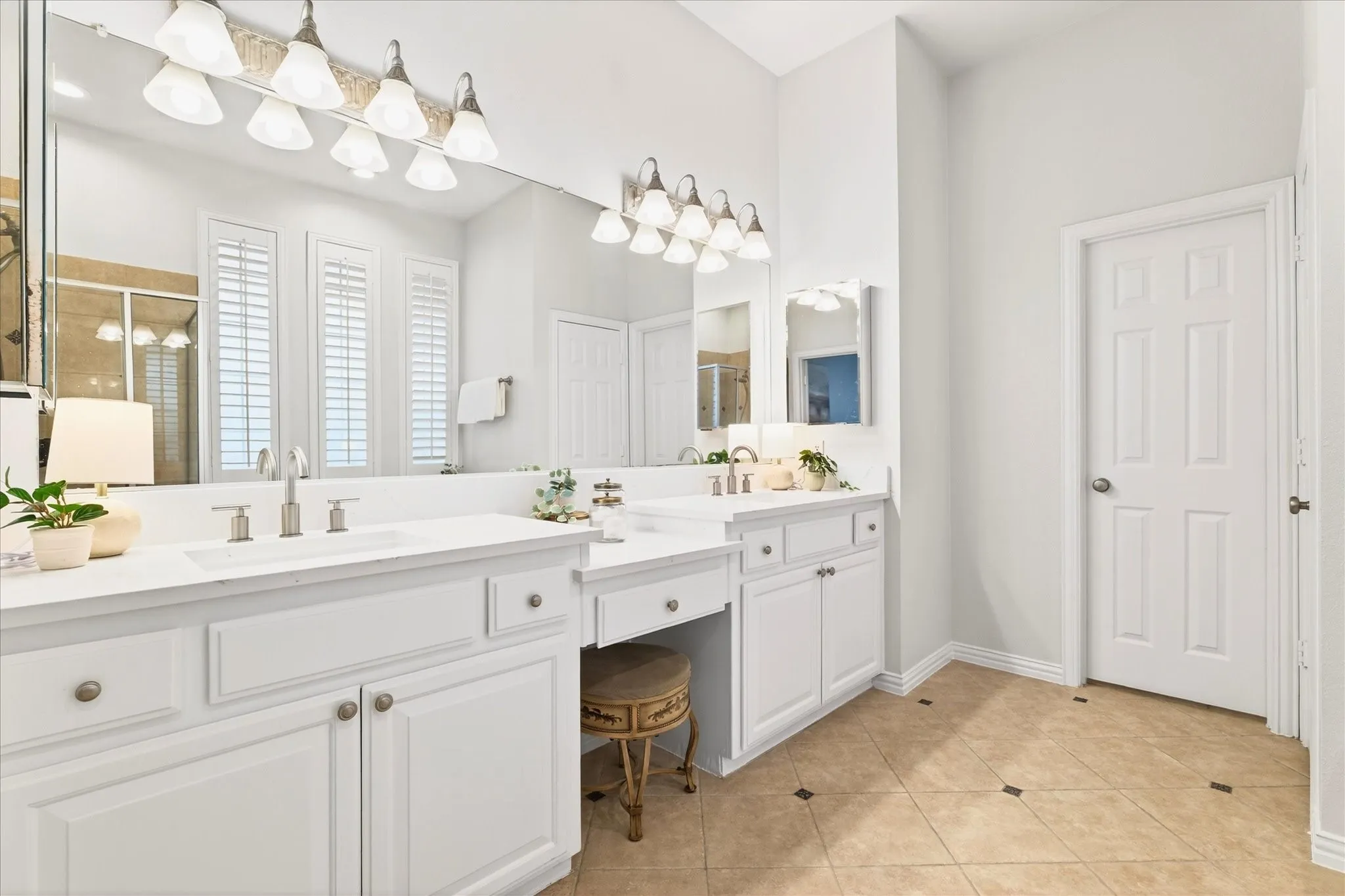 Single Family Residence For Sale in Collin County , 6976 Valley Brook Drive, Frisco, Texas 75035, 4 Bedroom, 4 Bathroom, 2 Garage spaces, 3,662 Sqft, built in 2001, mls#21198771, Real Estate Agent in Frisco, Homes For Sale in Collin county, Homes For Sale in Frisco, Realtor in Frisco Texas, Real Estate Brokerage Independent Realty Texas, Luminita Cordes Realtor