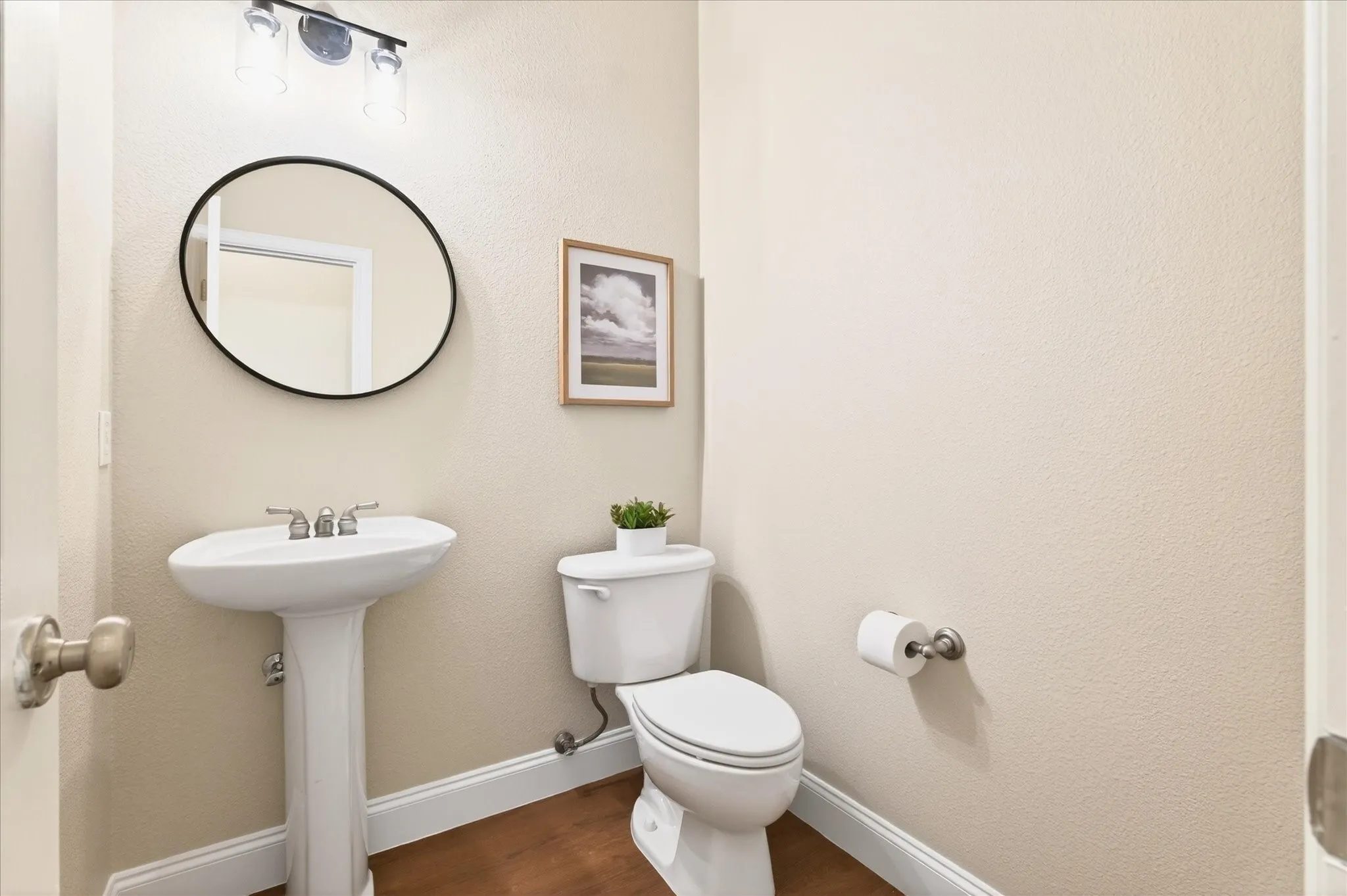 Single Family Residence For Sale in Collin County , 6976 Valley Brook Drive, Frisco, Texas 75035, 4 Bedroom, 4 Bathroom, 2 Garage spaces, 3,662 Sqft, built in 2001, mls#21198771, Real Estate Agent in Frisco, Homes For Sale in Collin county, Homes For Sale in Frisco, Realtor in Frisco Texas, Real Estate Brokerage Independent Realty Texas, Luminita Cordes Realtor